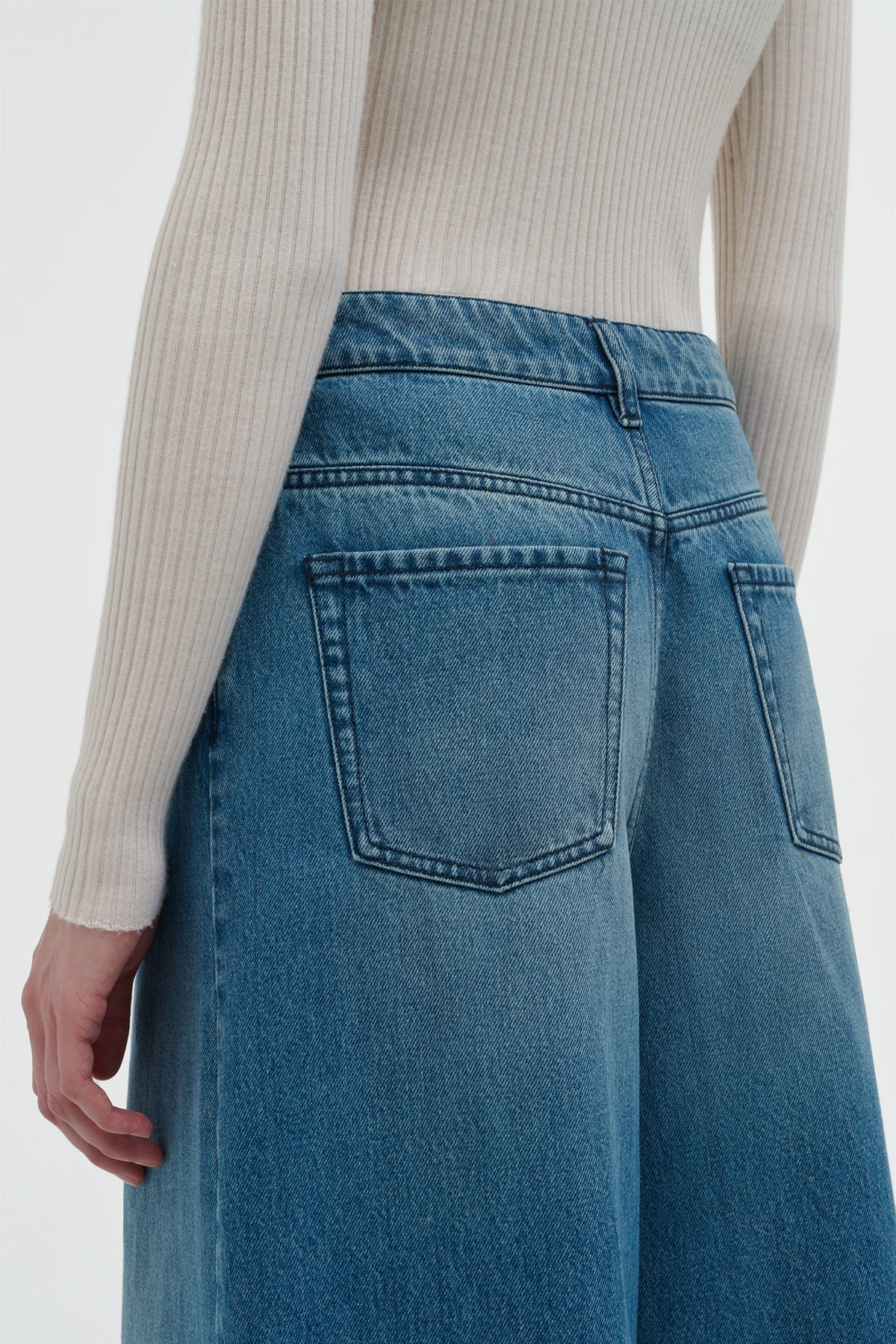 Brenn Wide-leg Jean in Uruguayan Blue Recycled Cotton Denim - 5