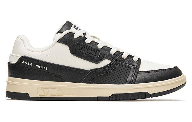 (WMNS) ANTA Lifestyle Low 'Black White' 122248026-1 - 2