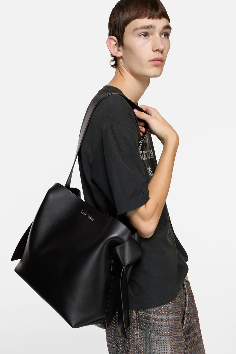 Acne Studios Musubi midi shoulder bag - Black outlook