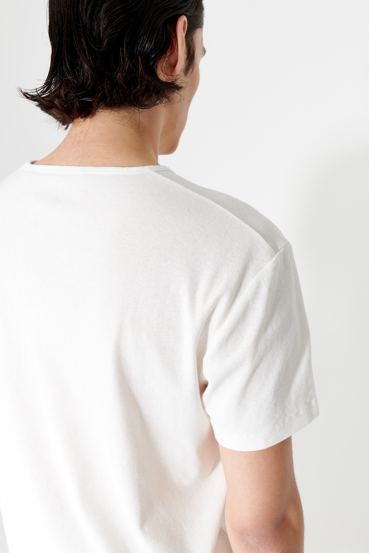 U-Neck T-Shirt White Crisp Cotton - 5