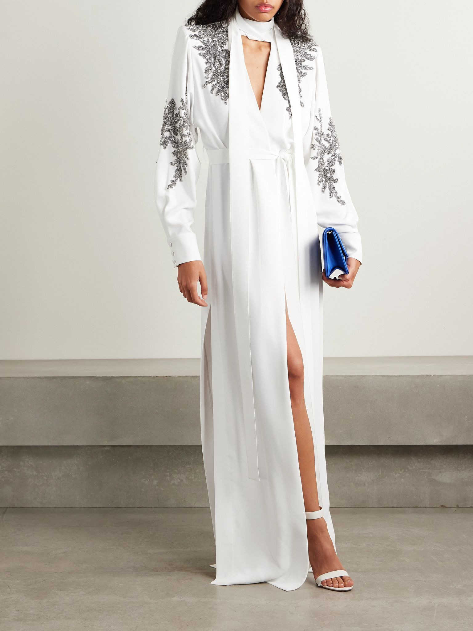 Belted tie-neck embellished crepe gown White - 2