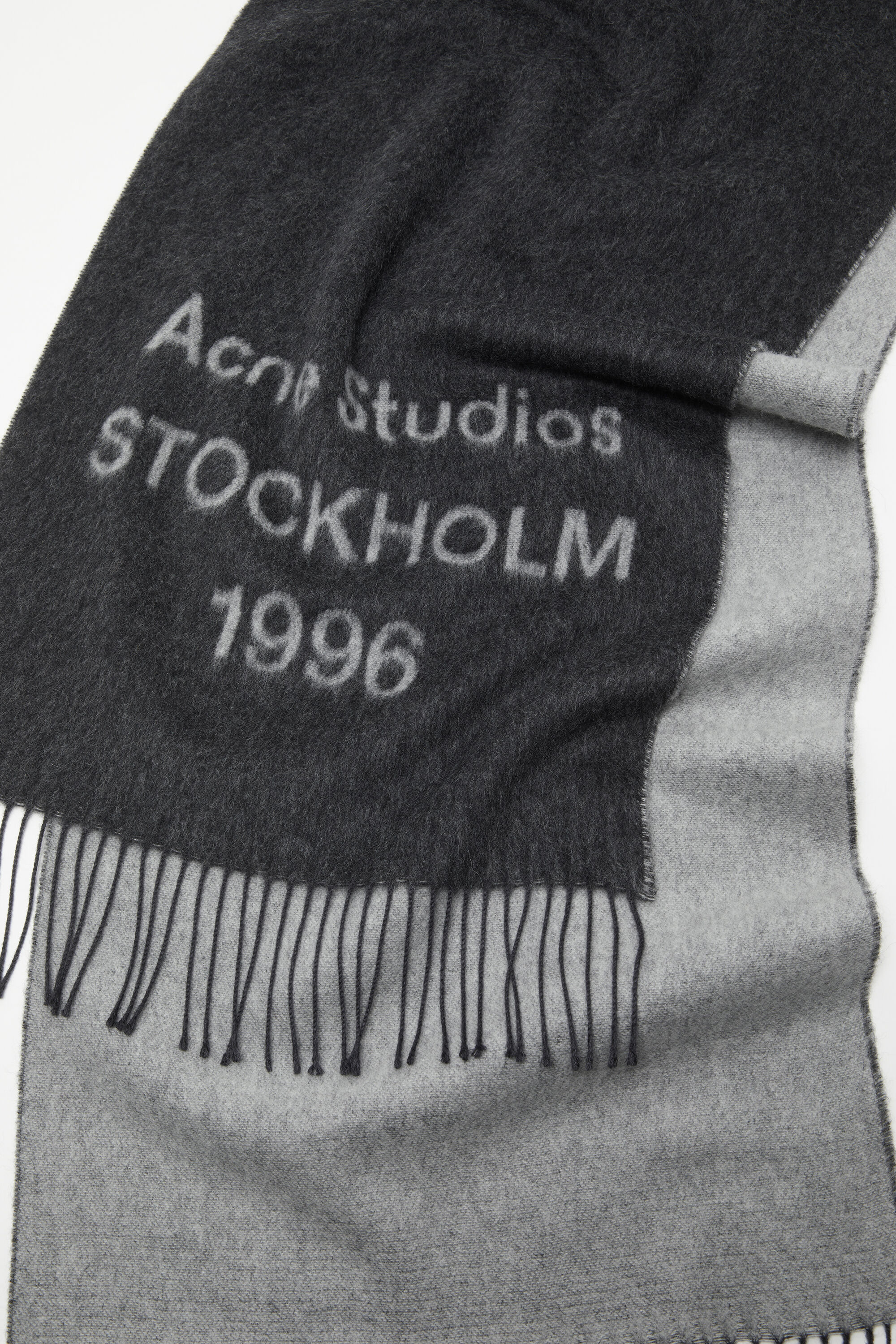 Logo scarf - Wide - Black/white - 2