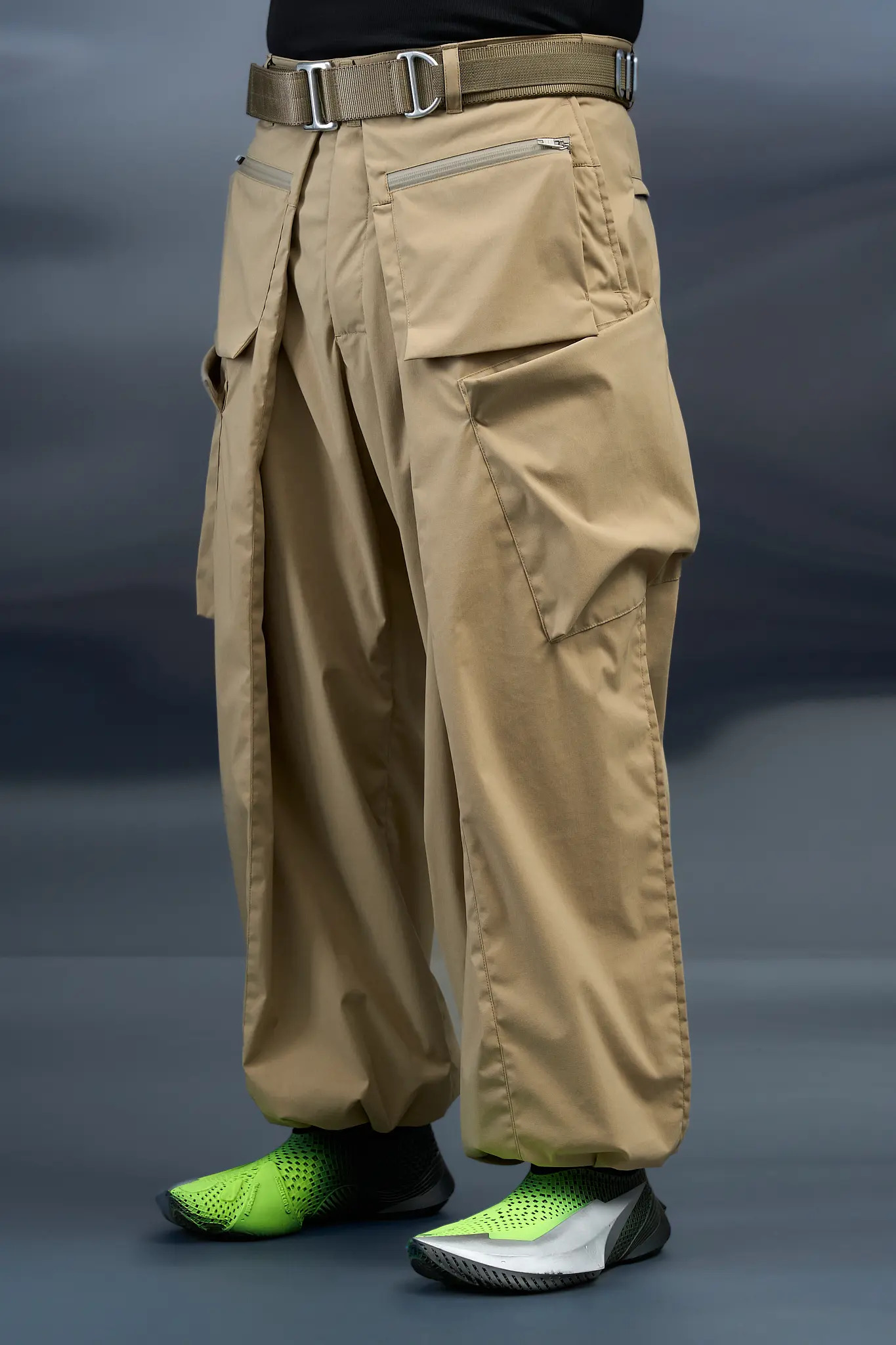 P45A-E Encapsulated Nylon Single Pleat Cargo Trouser Khaki - 26