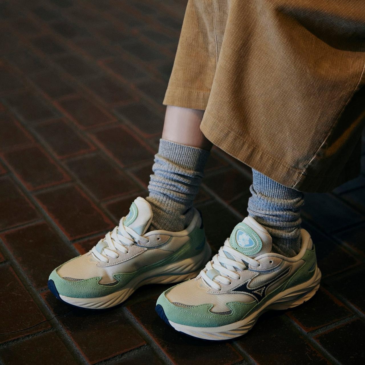 Wave Rider Beta Wagashi Sportstyle Sneaker - 9