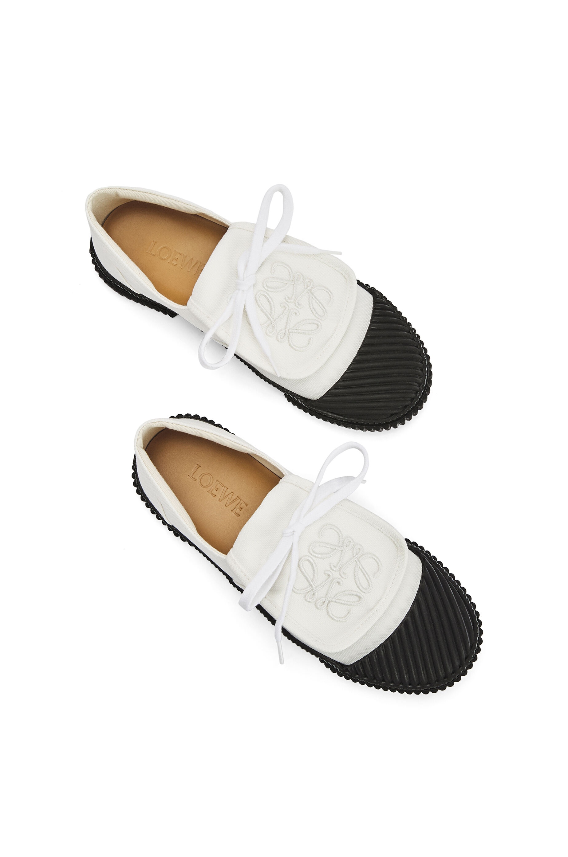 Anagram flap sneaker in canvas - 3