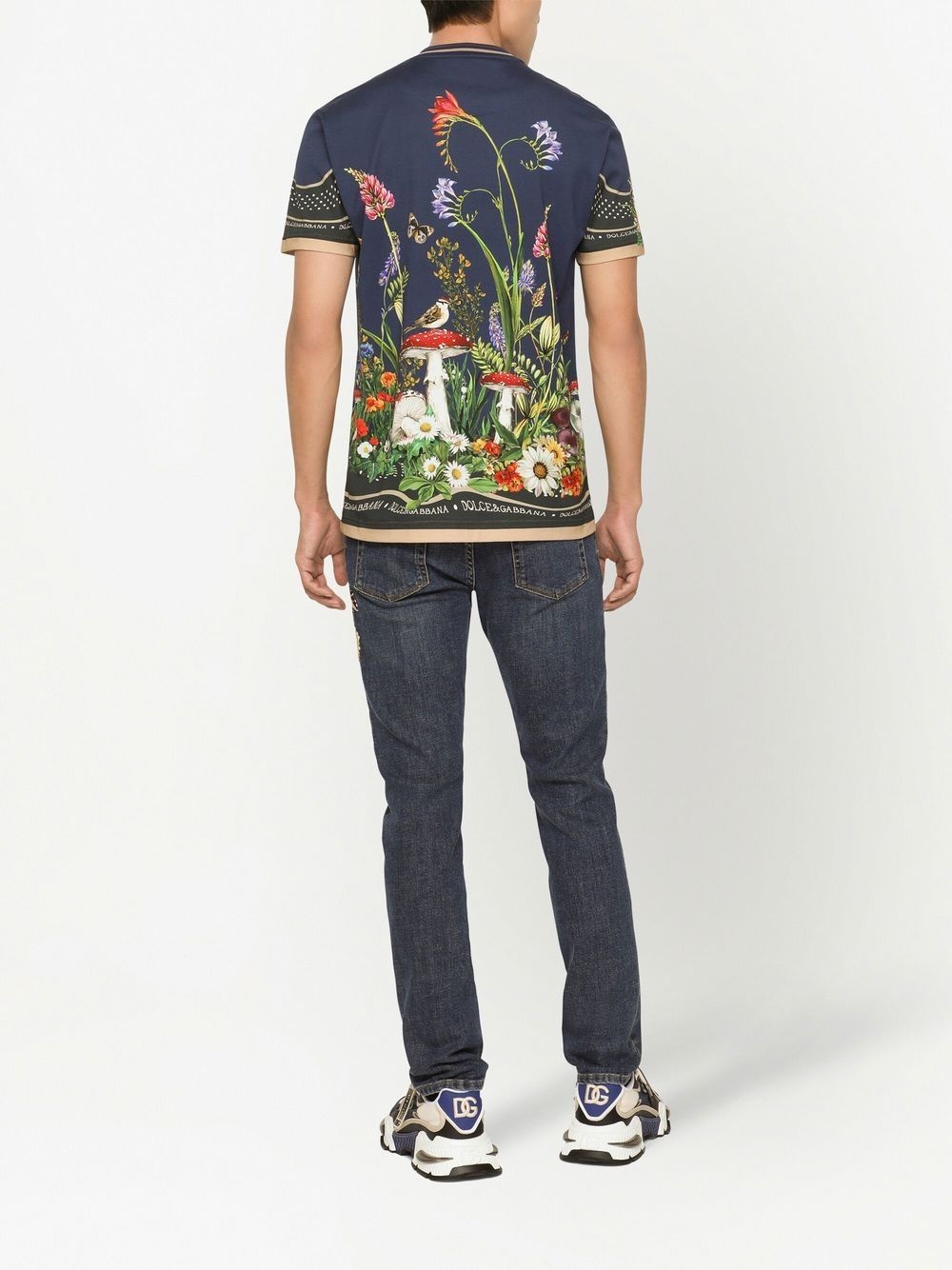 graphic-print short-sleeve T-shirt - 4