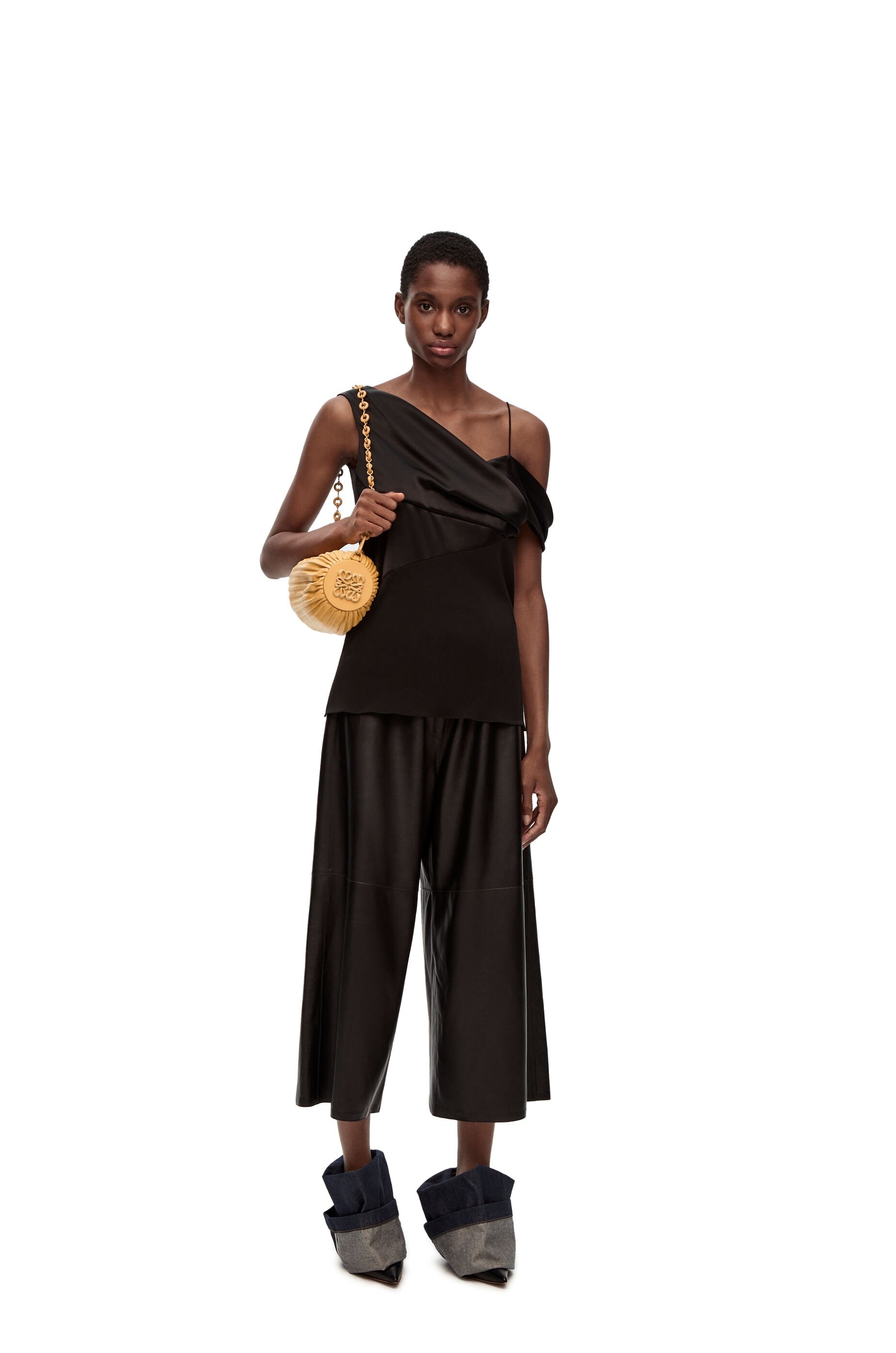 Cropped trousers in nappa - 2