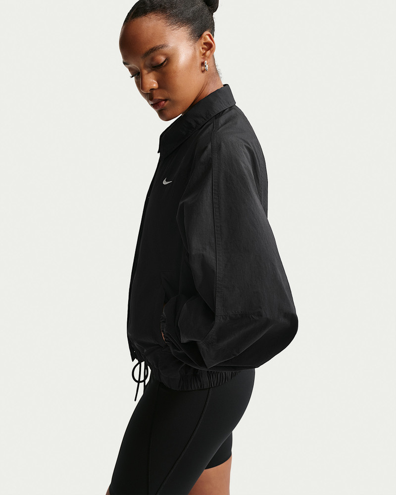 Nike Nike Sportswear Women's Oversized Coaches Jacket outlook