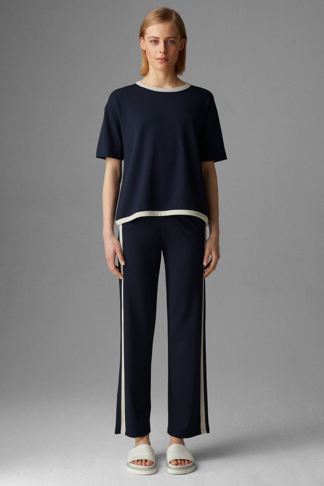 ELSA JOGGING TROUSERS IN NAVY BLUE - 4