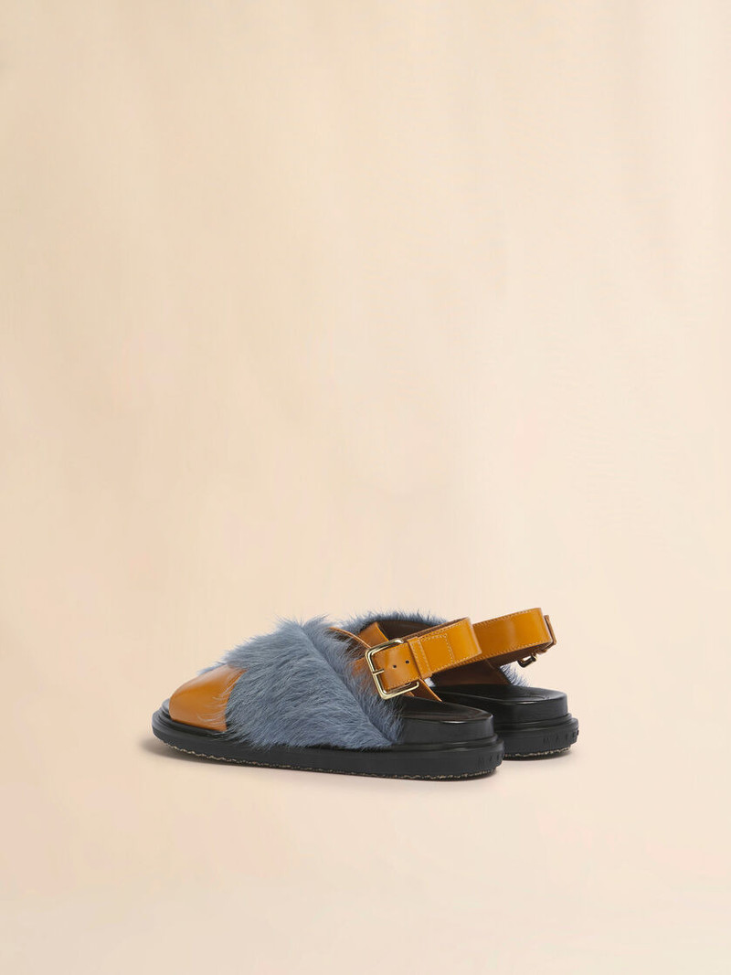 Marni TAN AND BLUE LONG-HAIR AND LEATHER FUSSBETT outlook