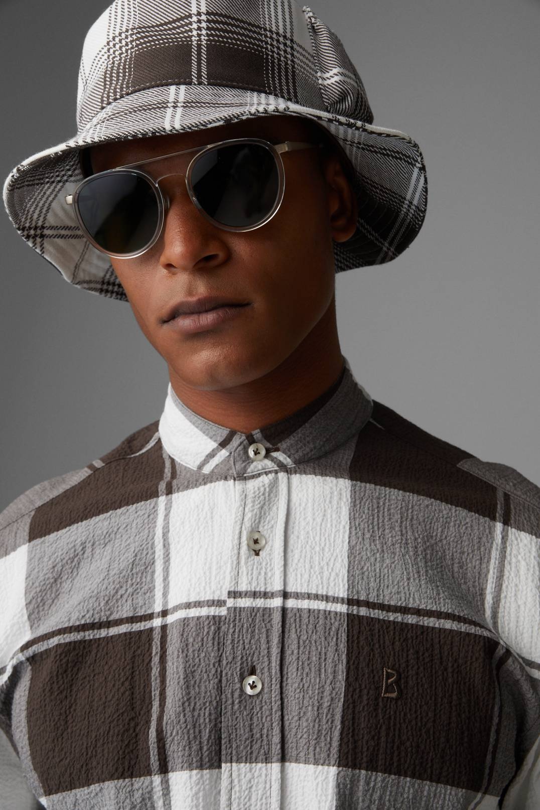 RAPHI SHIRT IN DARK OAK/WHITE - 4