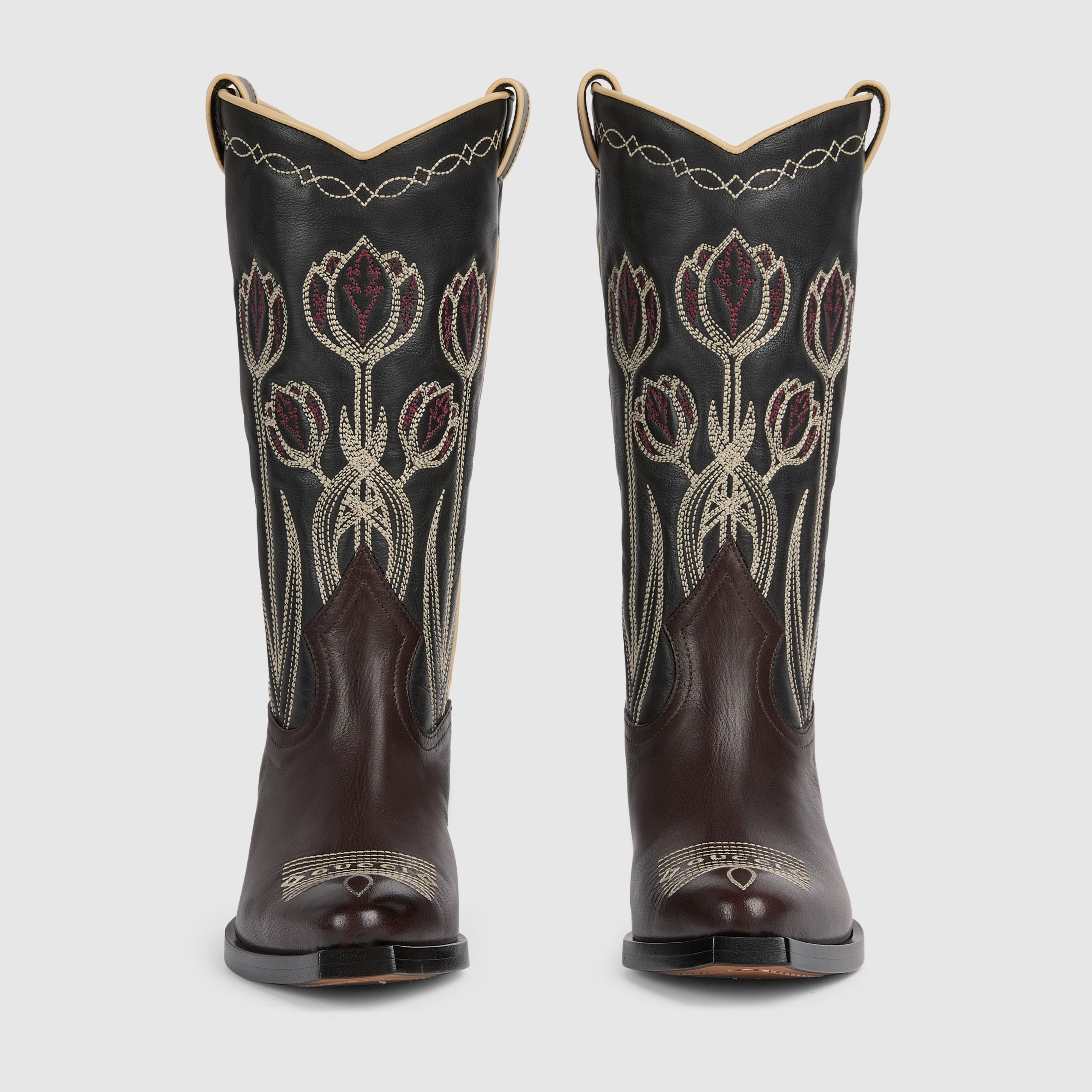 Women's boot with embroidery - 3