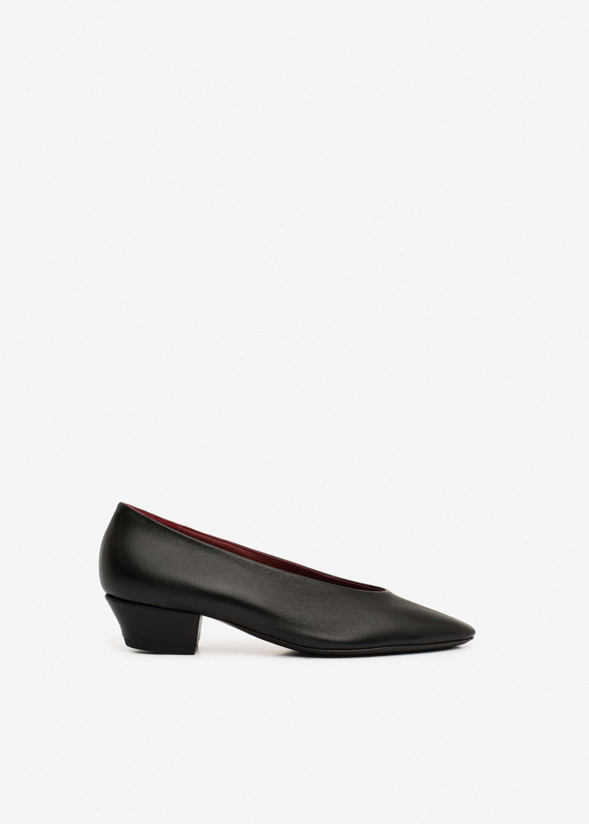 Leather ballerina heels in black - 1