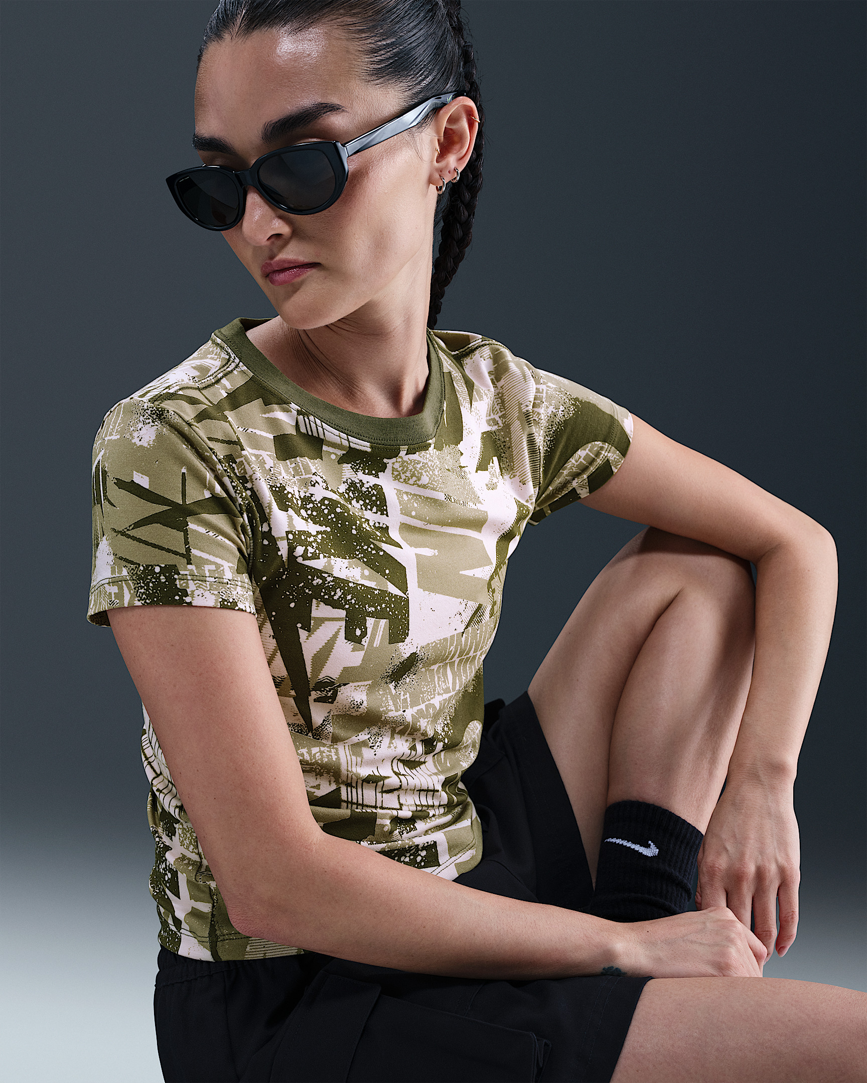 Nike Sportswear Women's Slim T-Shirt - 3