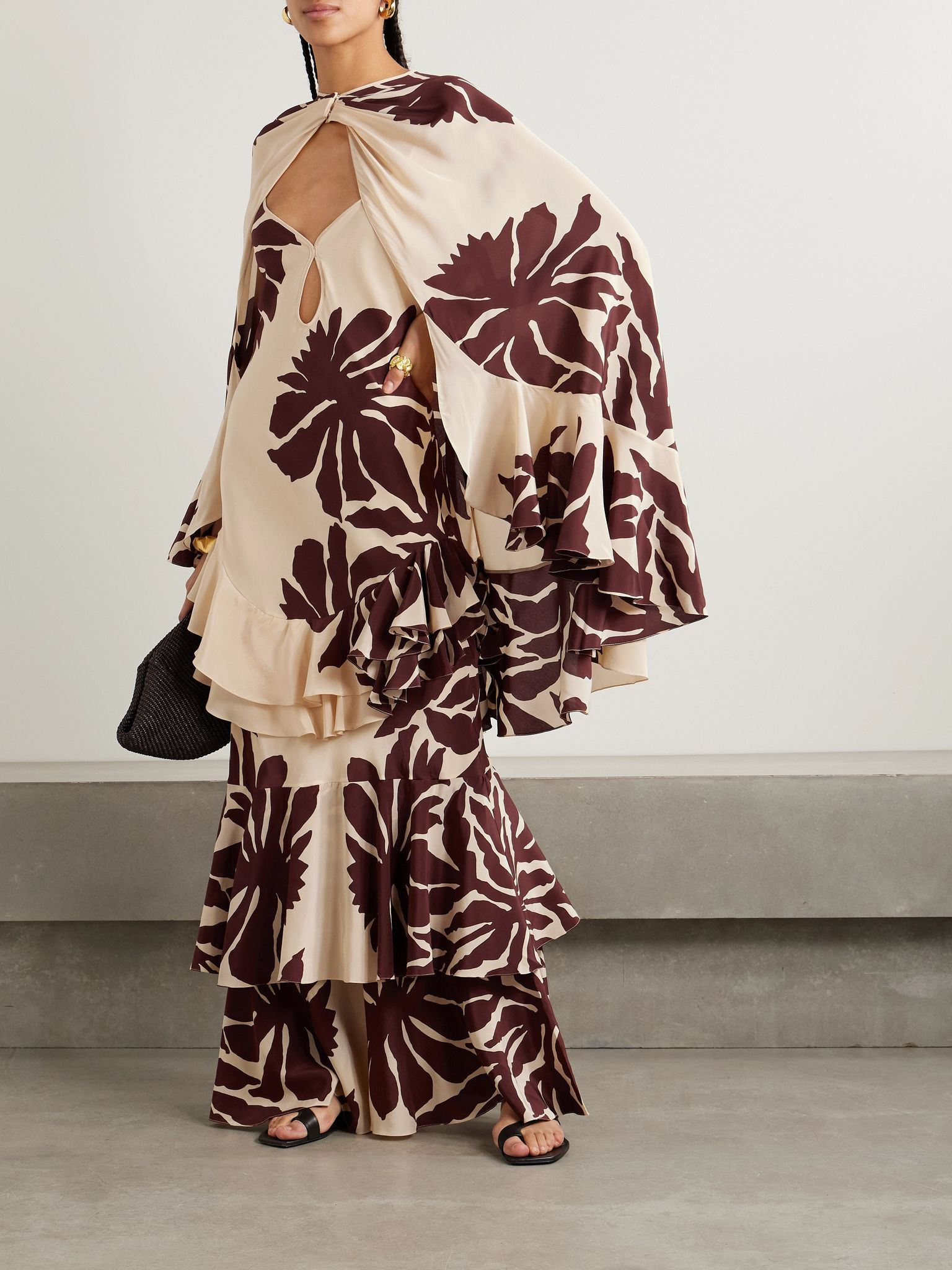 Aromatic Garden ruffled printed silk crepe de chine cape Peach - 2