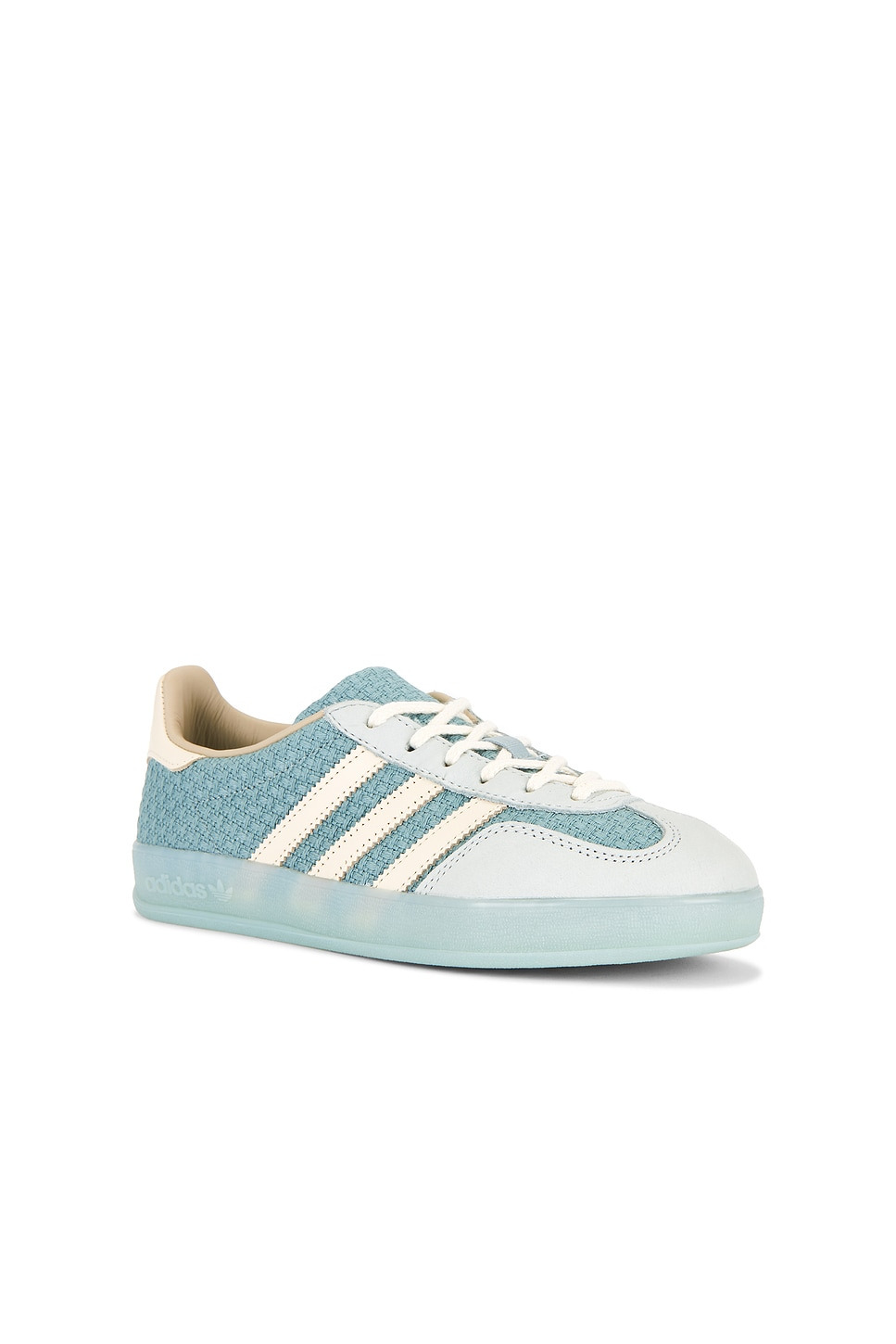 Gazelle Indoor - 2