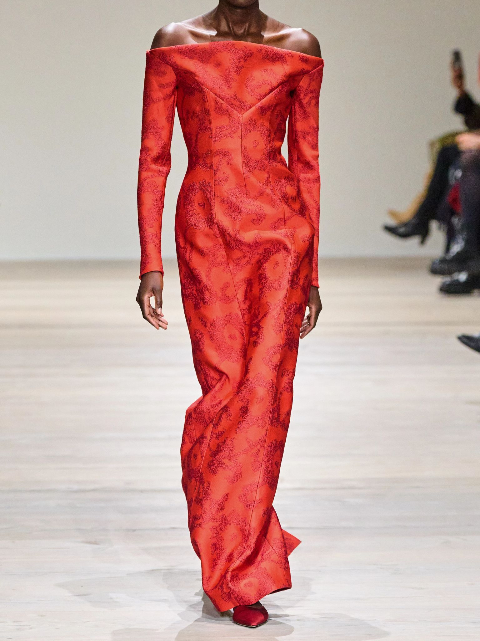 Zarit off-the-shoulder bouclé-jacquard maxi dress Red - 4
