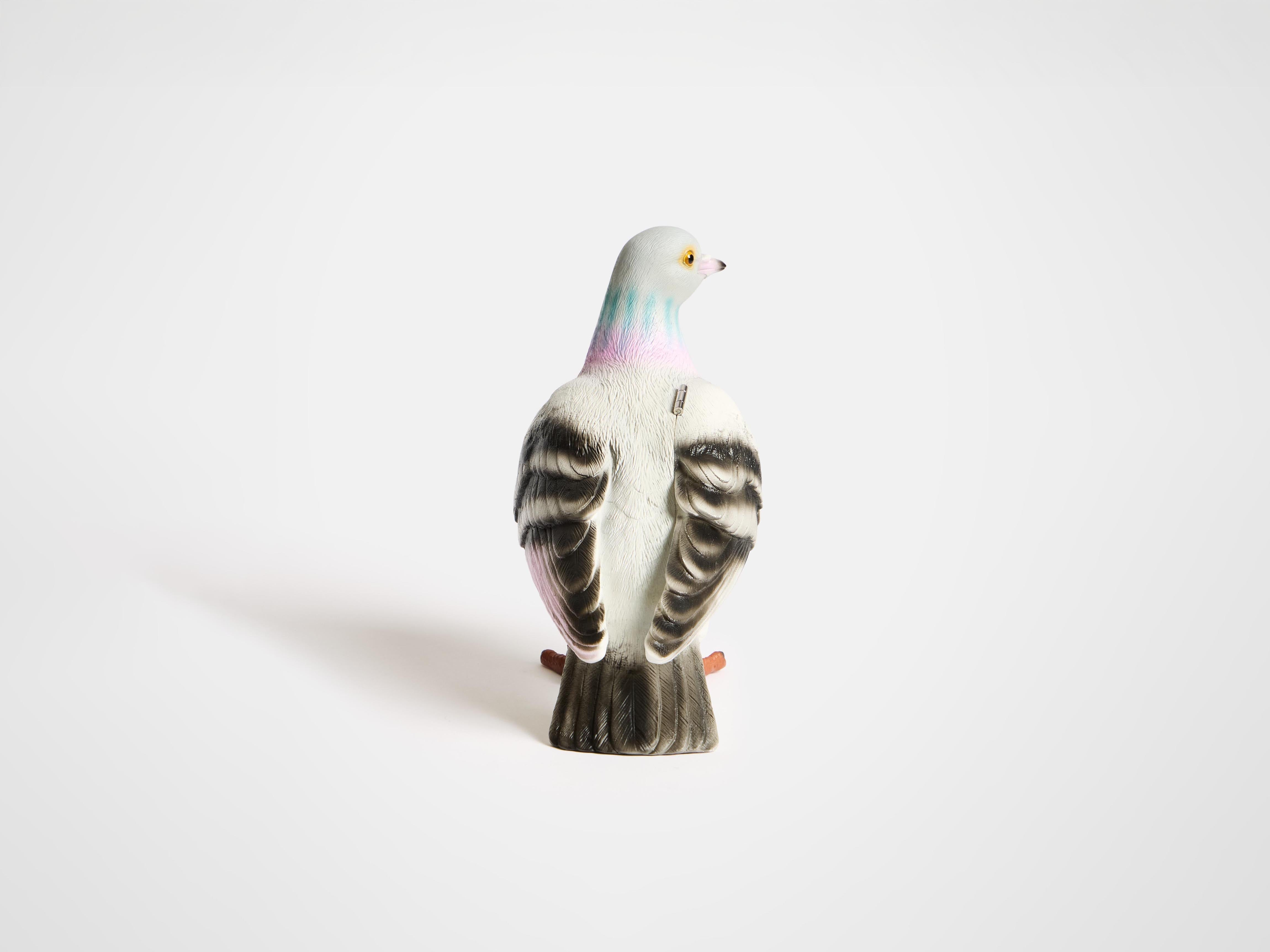 PIGEON CLUTCH IN GREY - 5