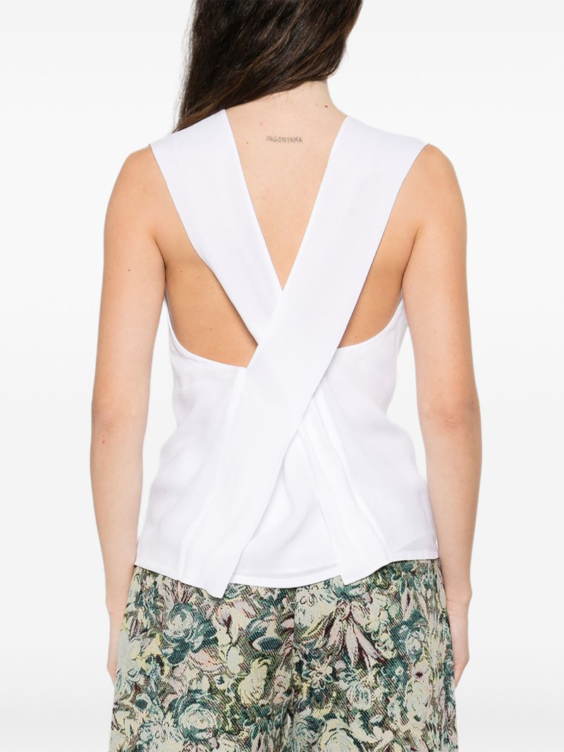 round-neck top 4