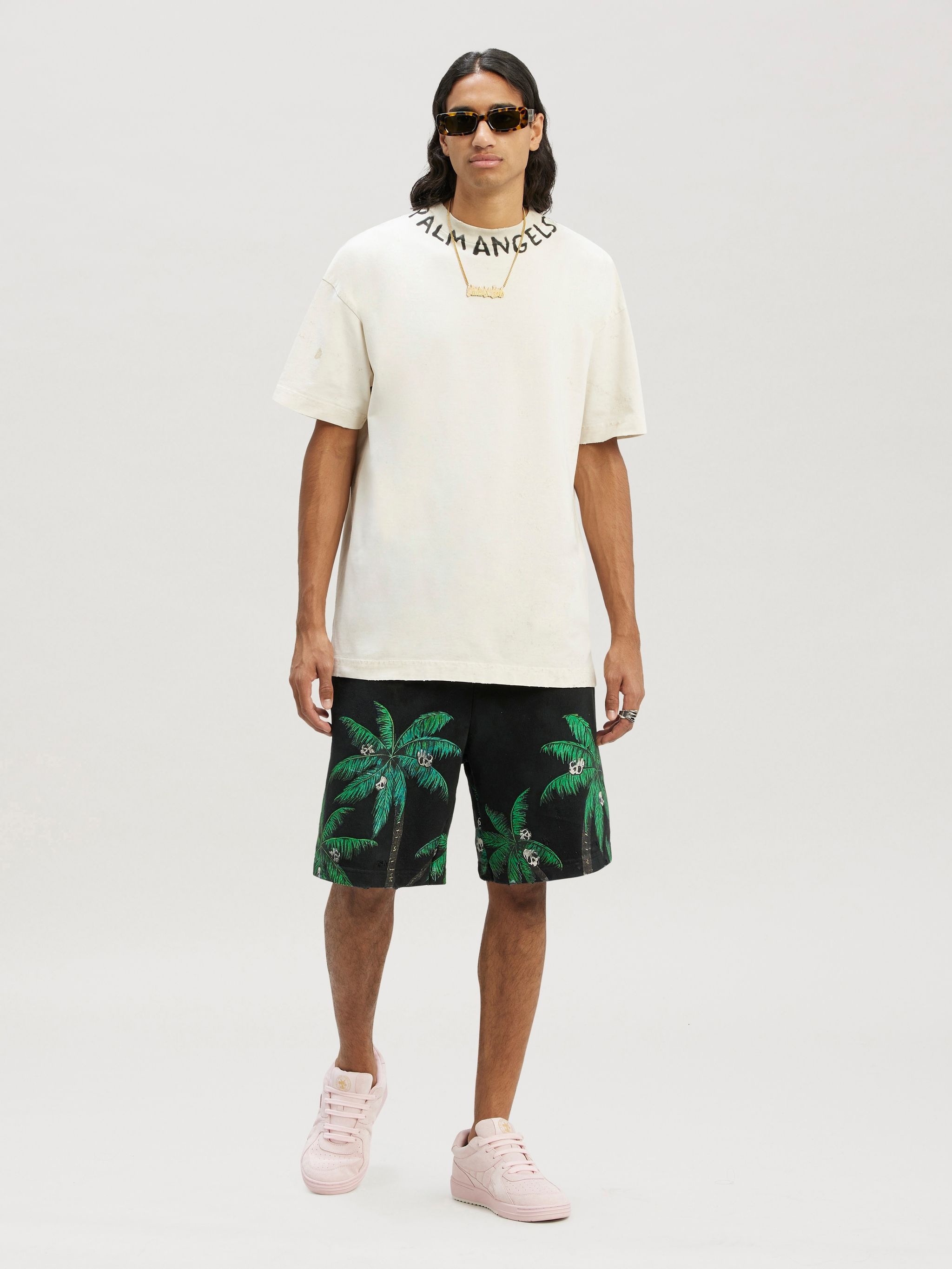 唯一無二の個性を纏う【Palm Angels】Seasonal Logo Vint Tee PALM ANGELS Seasonal Logo Vint Tee - POIZON
