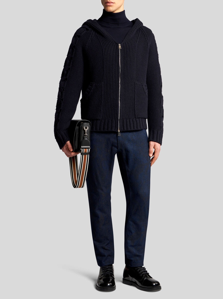 ZIPPED HOODIE - 4