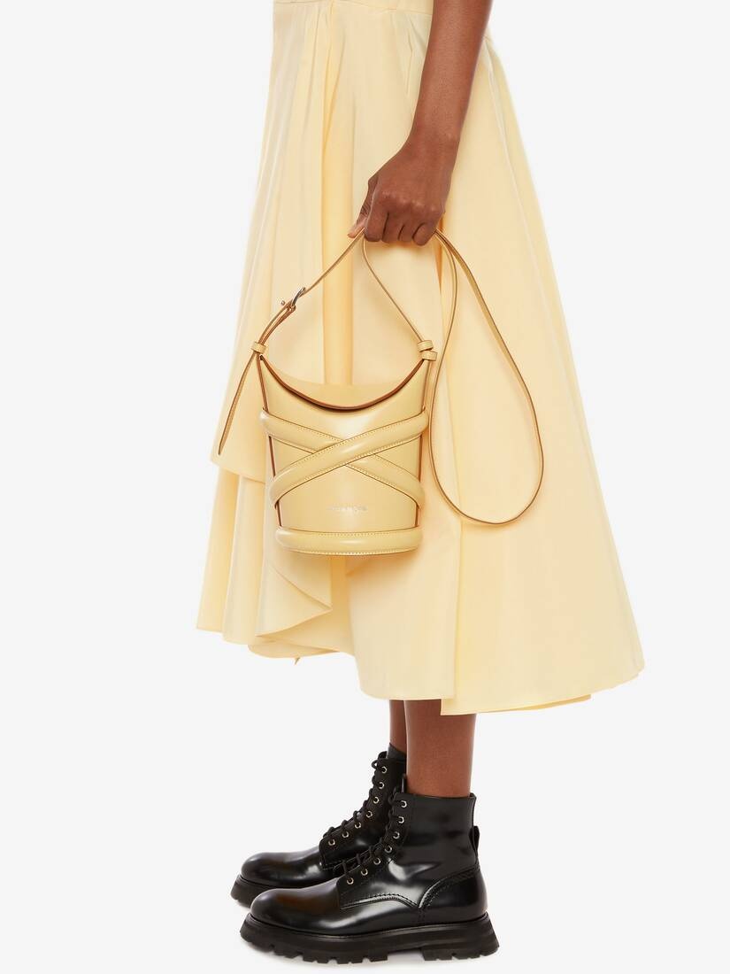 The Curve in Yellow - 6