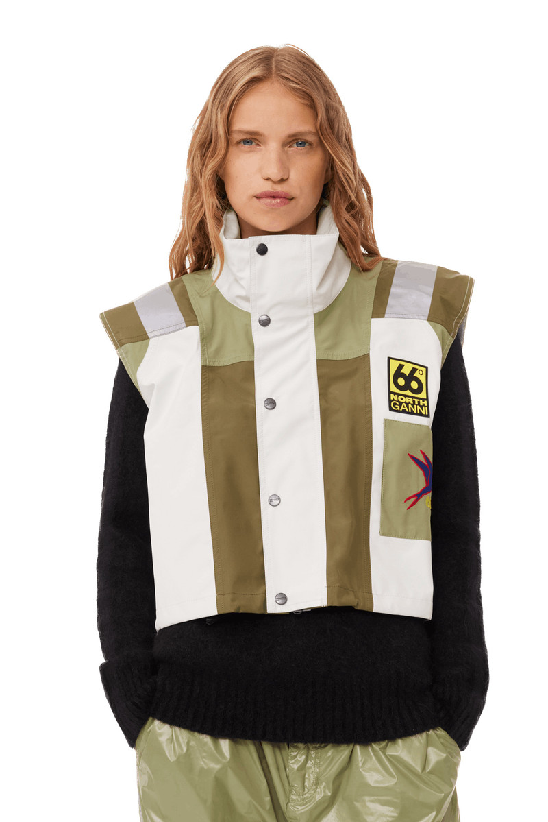 Kría GANNI x 66°NORTH | GORE-TEX® cropped vest 1