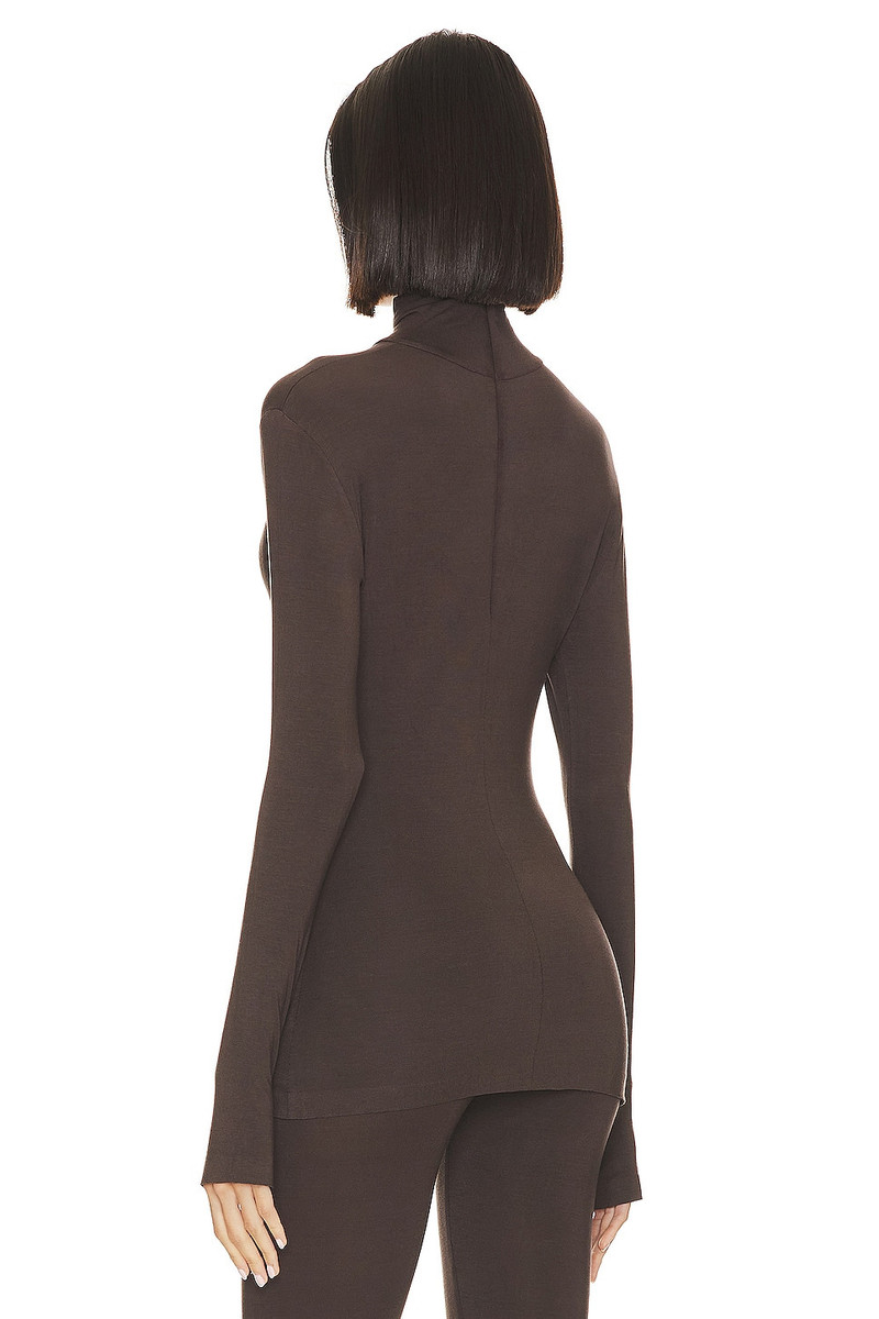 NORMA KAMALI Slim Fit Long Sleeve Turtle Top outlook