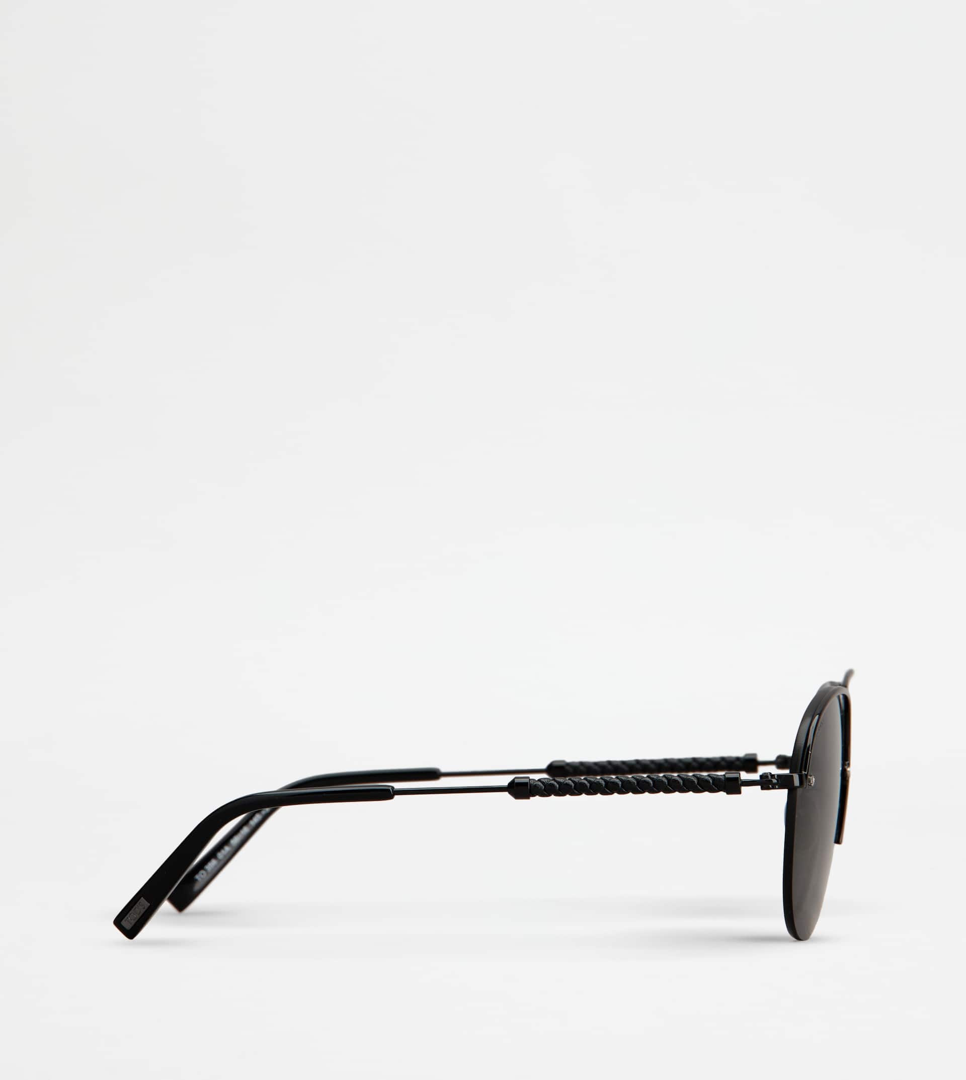 PILOT SUNGLASSES WITH TEMPLE IN LEATHER - BLACK - 2