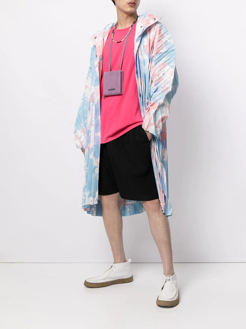 ISSEY MIYAKE tie-dye pleated coat outlook