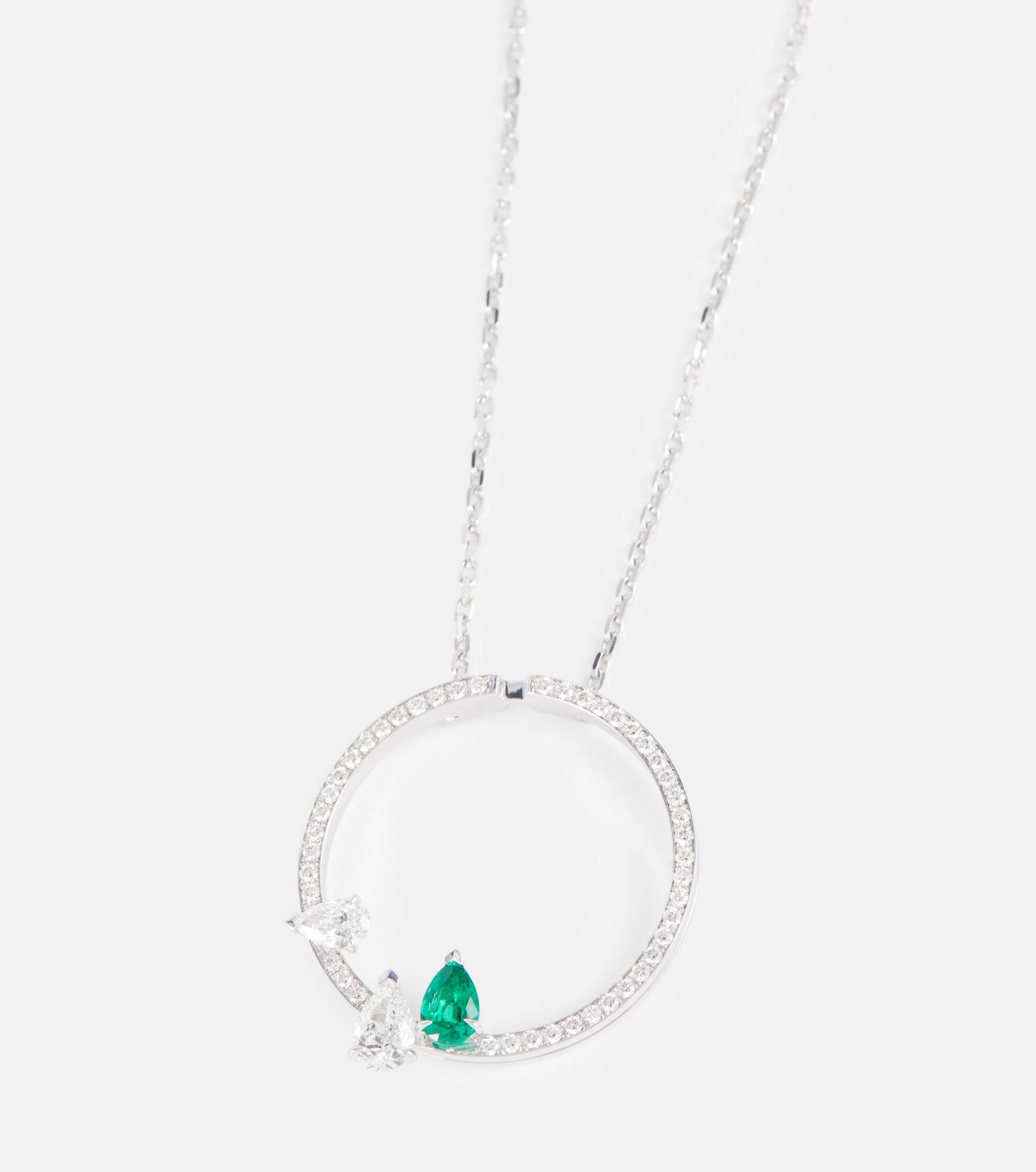 White gold emerald necklace with pavé diamonds - 6