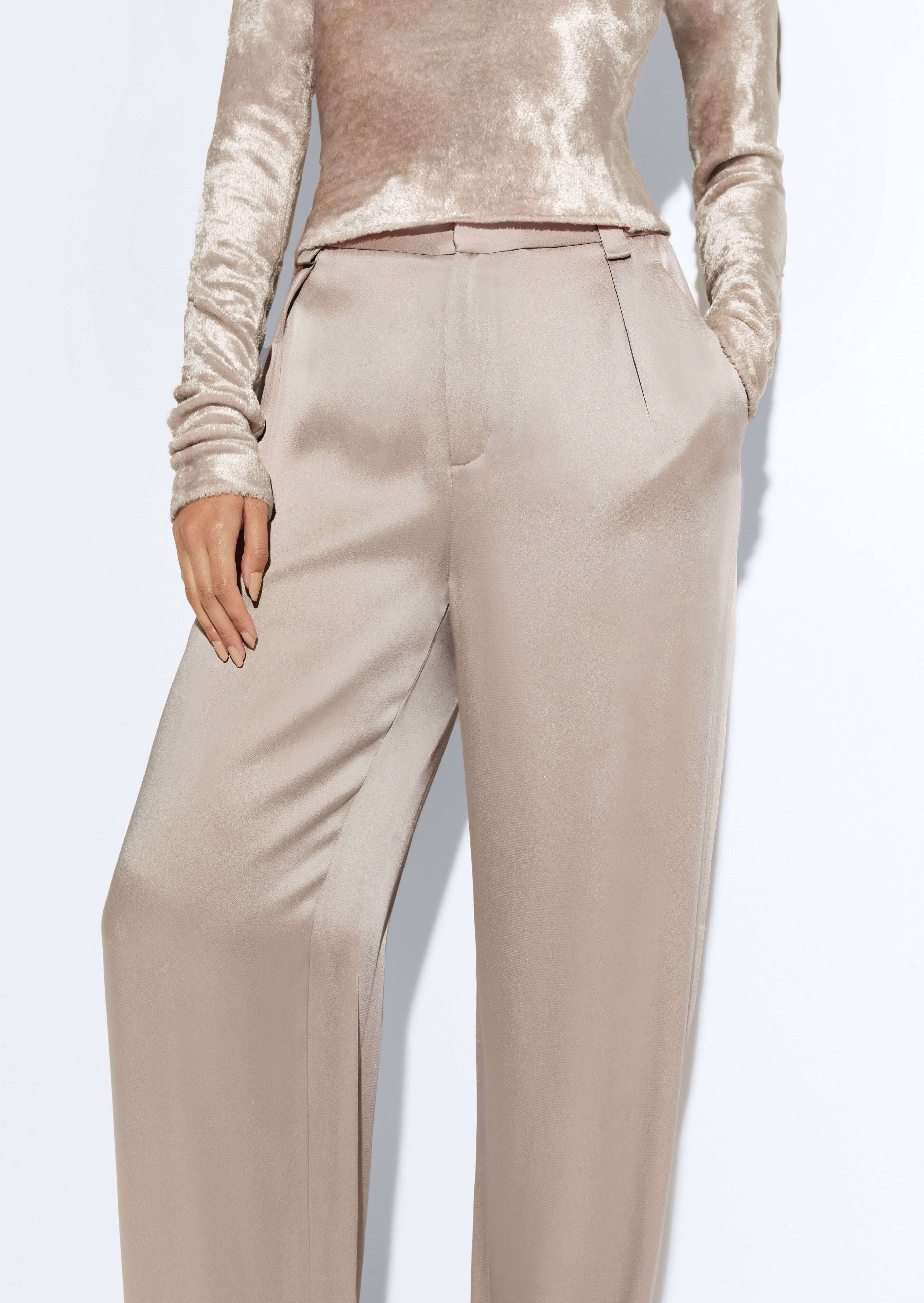 Satin Relaxed Pleated Pant - 4