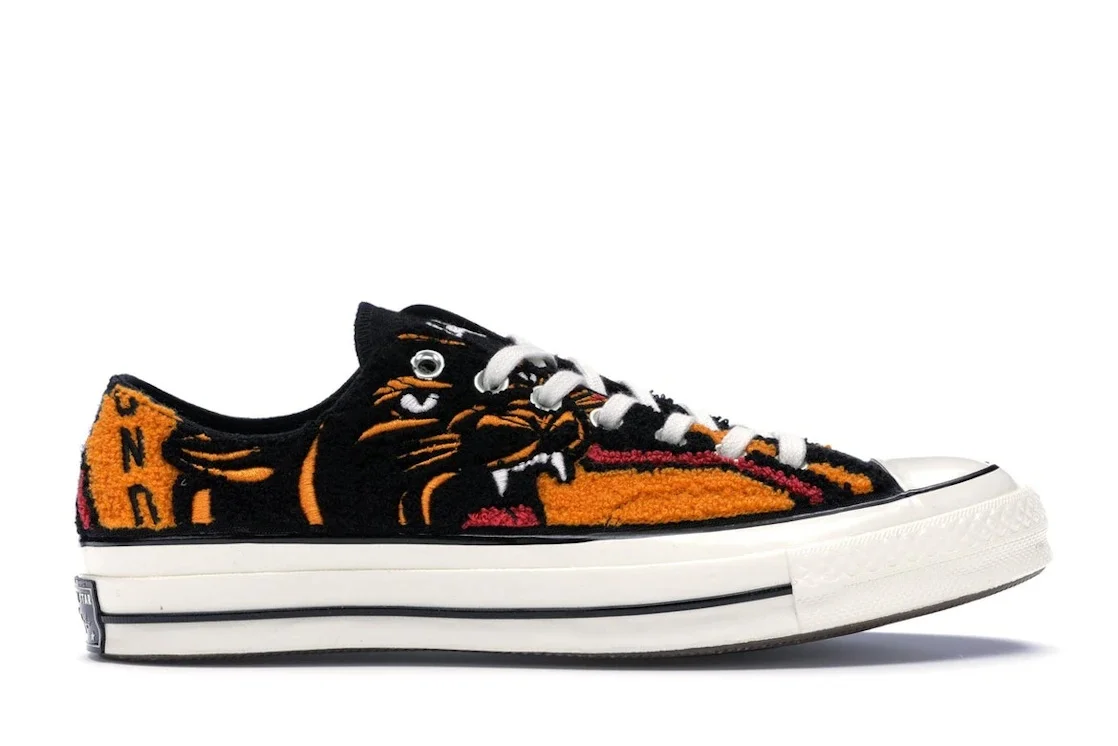 Converse Chuck Taylor All Star 70 Ox Undefeated Varsity Jacket - 1