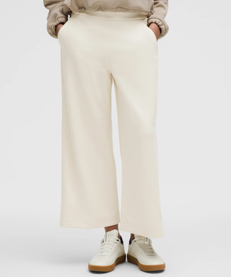 Softstreme High-Rise Wide-Leg Cropped Pant 1