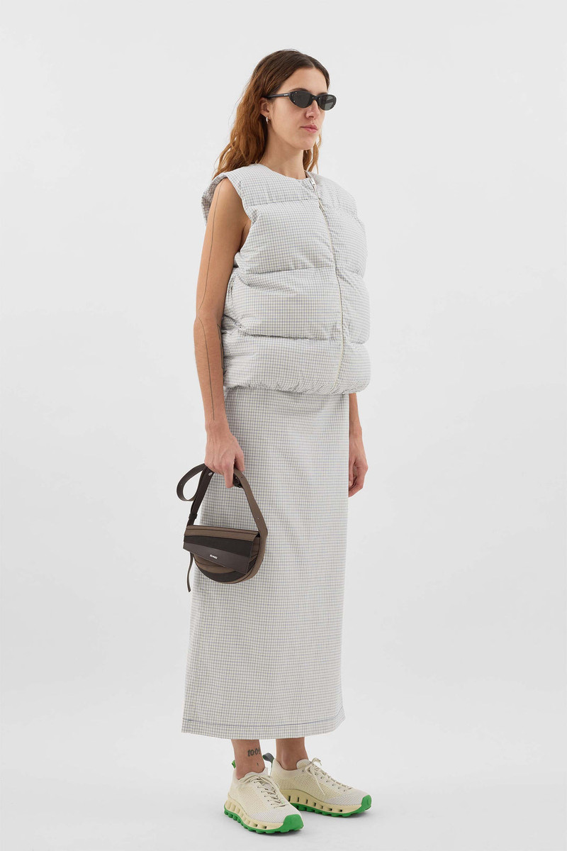 PUFFY GILET / off white & blue check 3