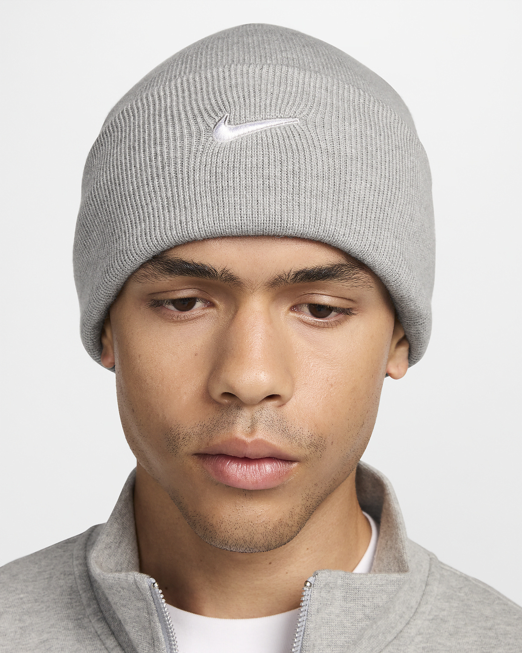 Nike Peak Swoosh Beanie - 4