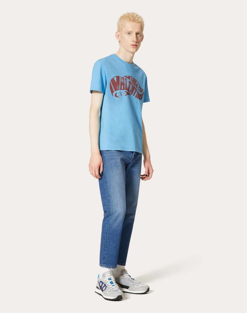 Valentino COTTON T-SHIRT WITH VALENTINO SURF PRINT outlook