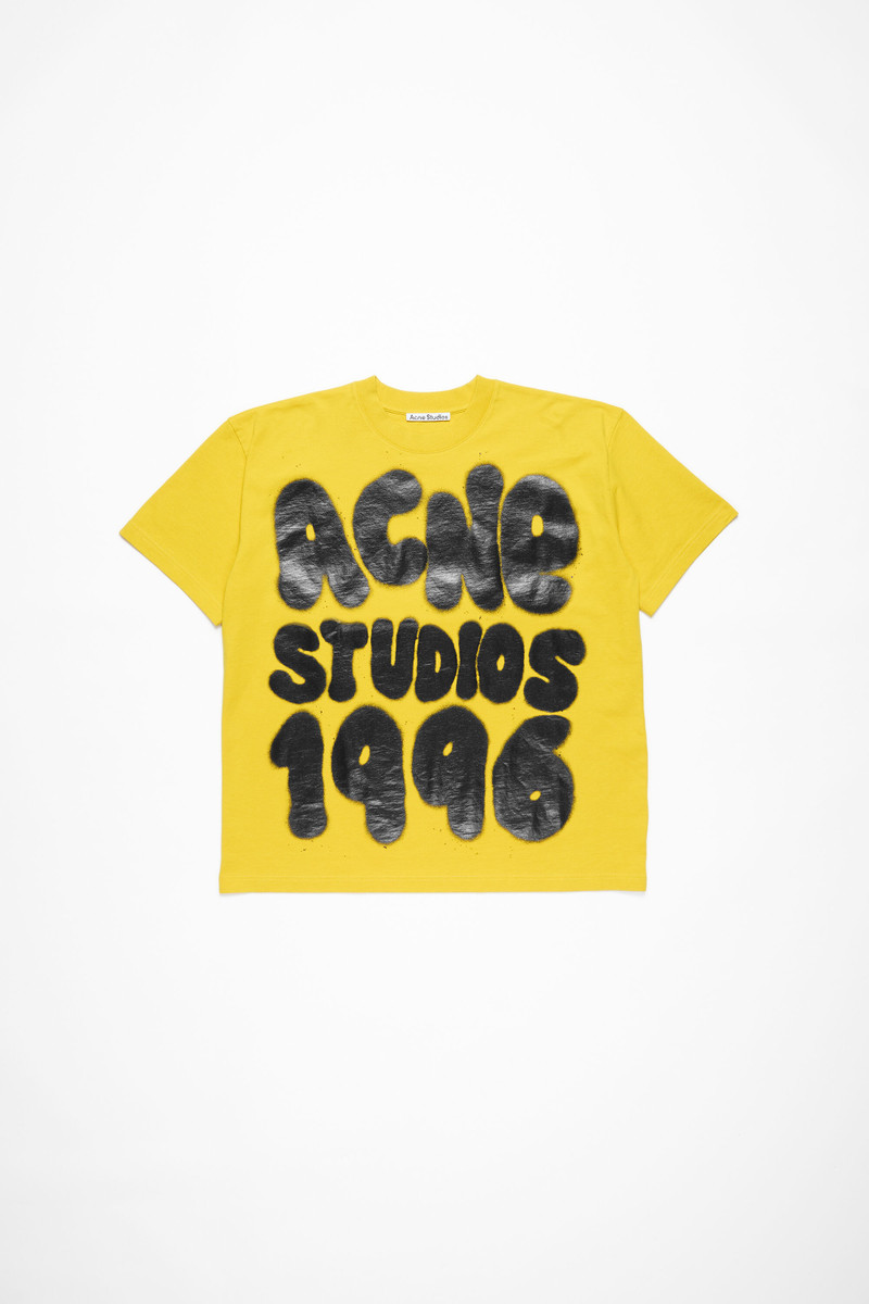 T-shirt 로고 - Relaxed unisex 적합 - 겨자 황색 1