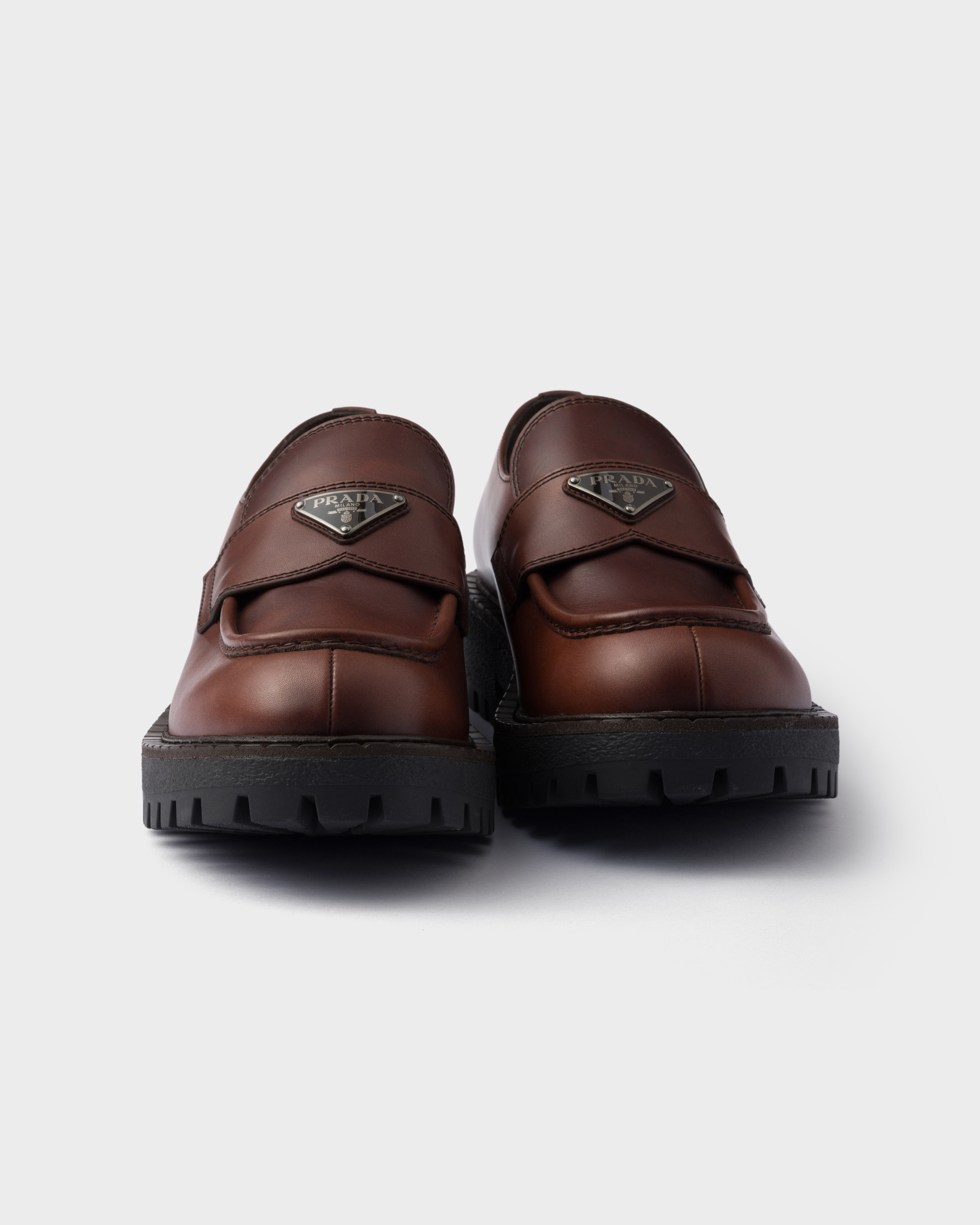 Brushed leather loafers - 6