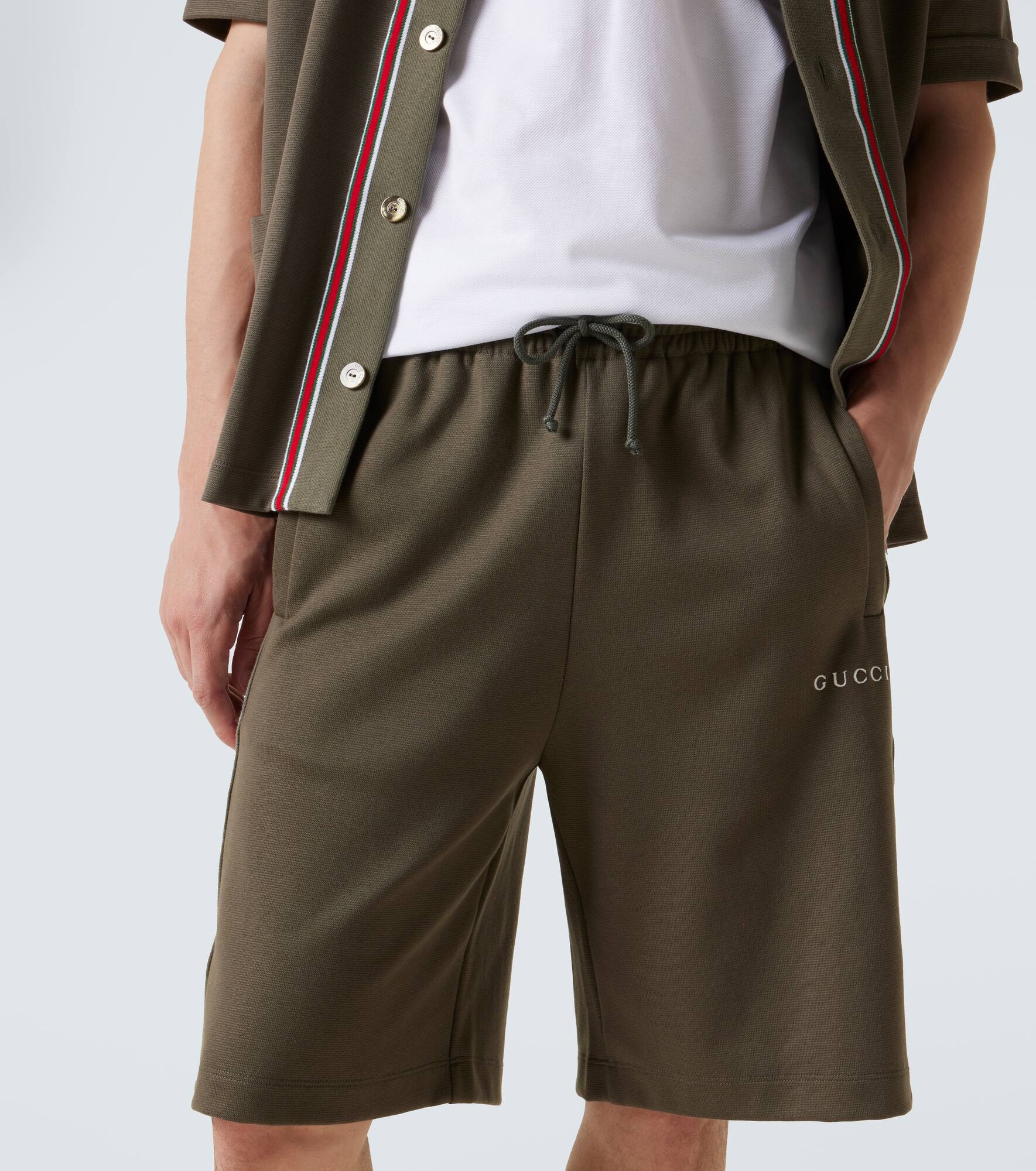 Embroidered logo cotton piqué shorts - 5