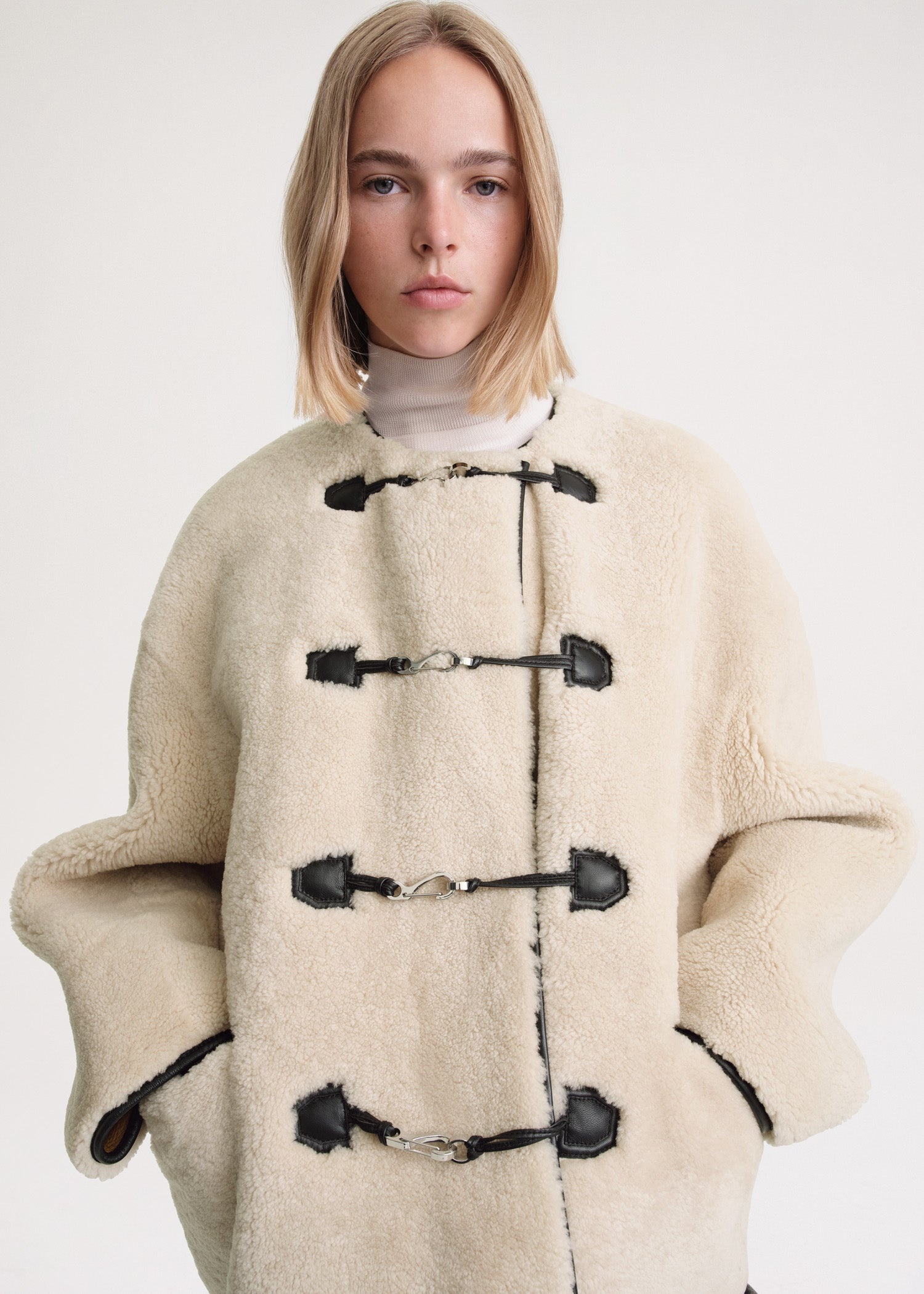 Totême Teddy shearling clasp jacket off-white | REVERSIBLE