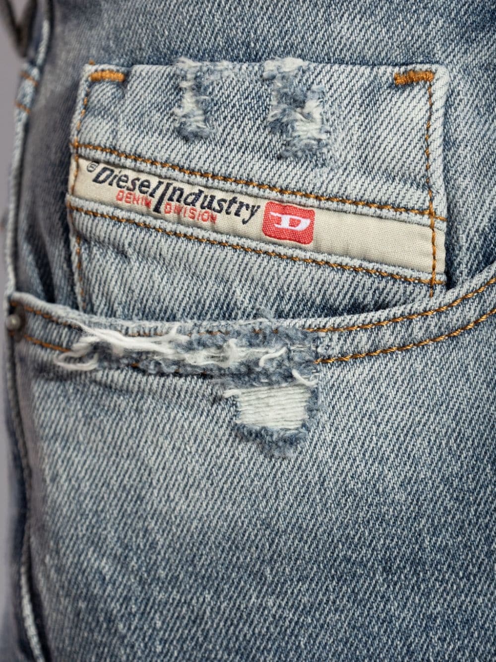 2019 D-Strukt distressed slim-fit jeans - 5