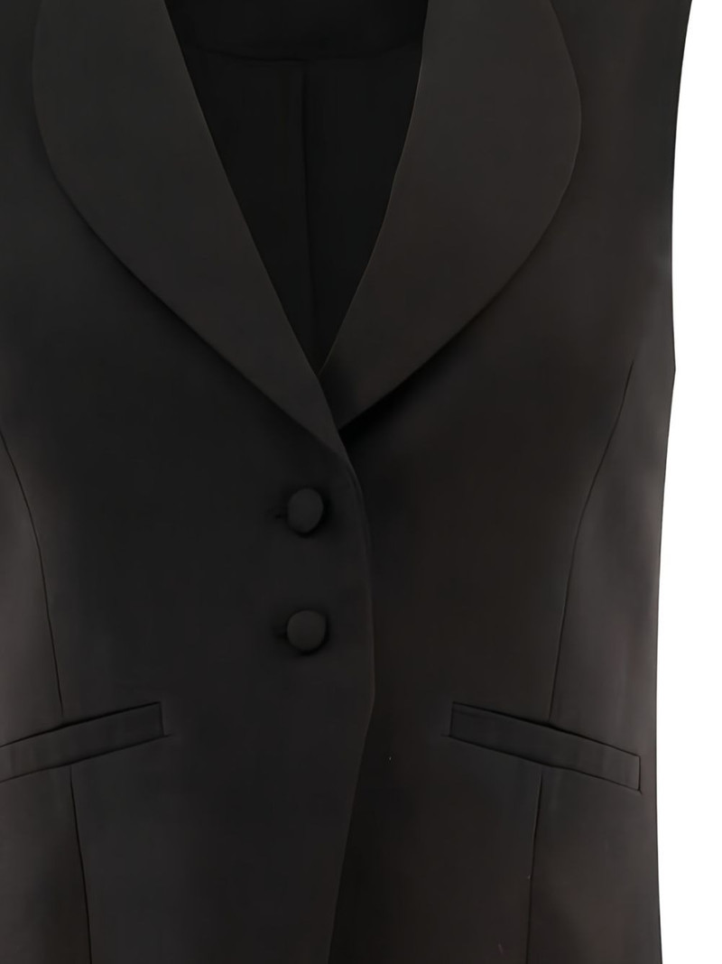 ALEXIS Oliver buttoned top outlook