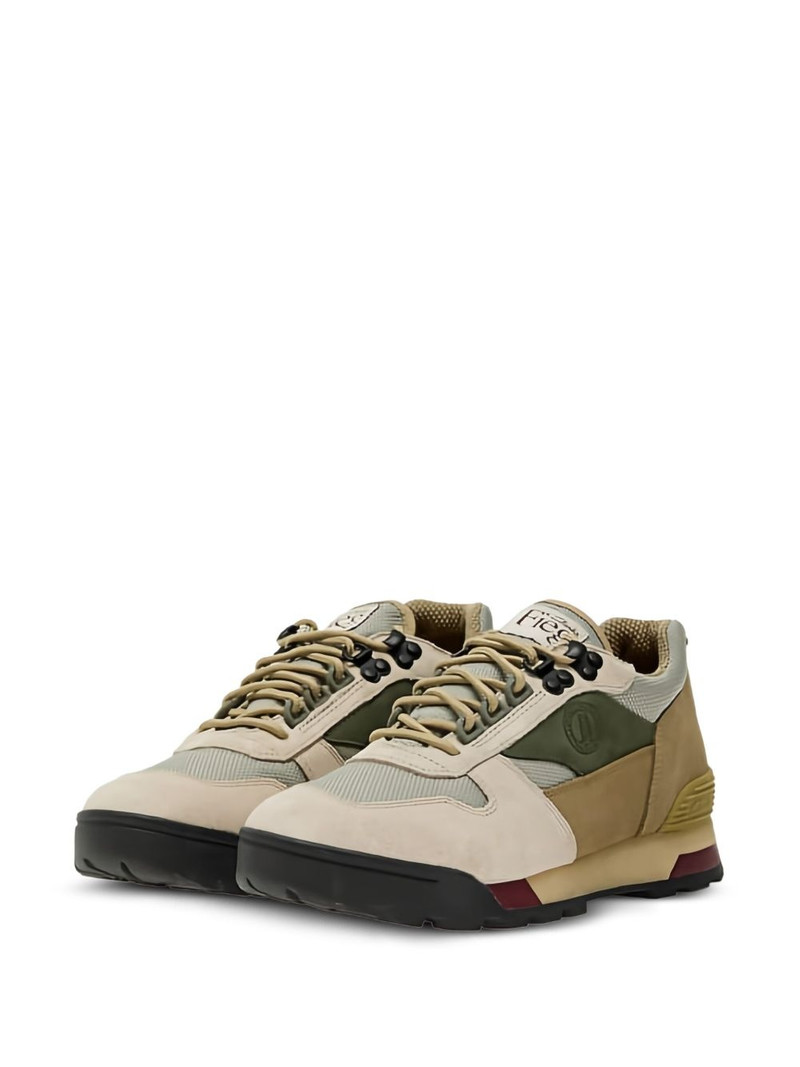 Clarks Originals x Ronnie Fieg Laddow sneakers outlook