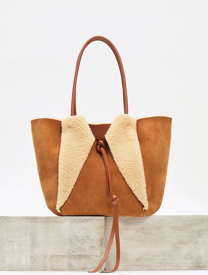 Marija Tote Bag in Cognac Shearling - 5