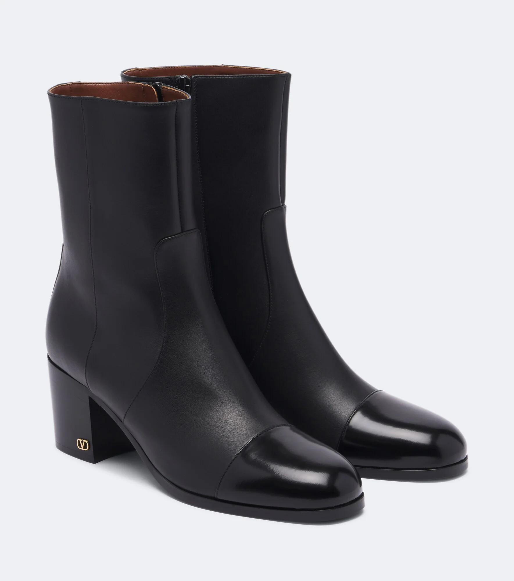 VLogo leather ankle boots - 1
