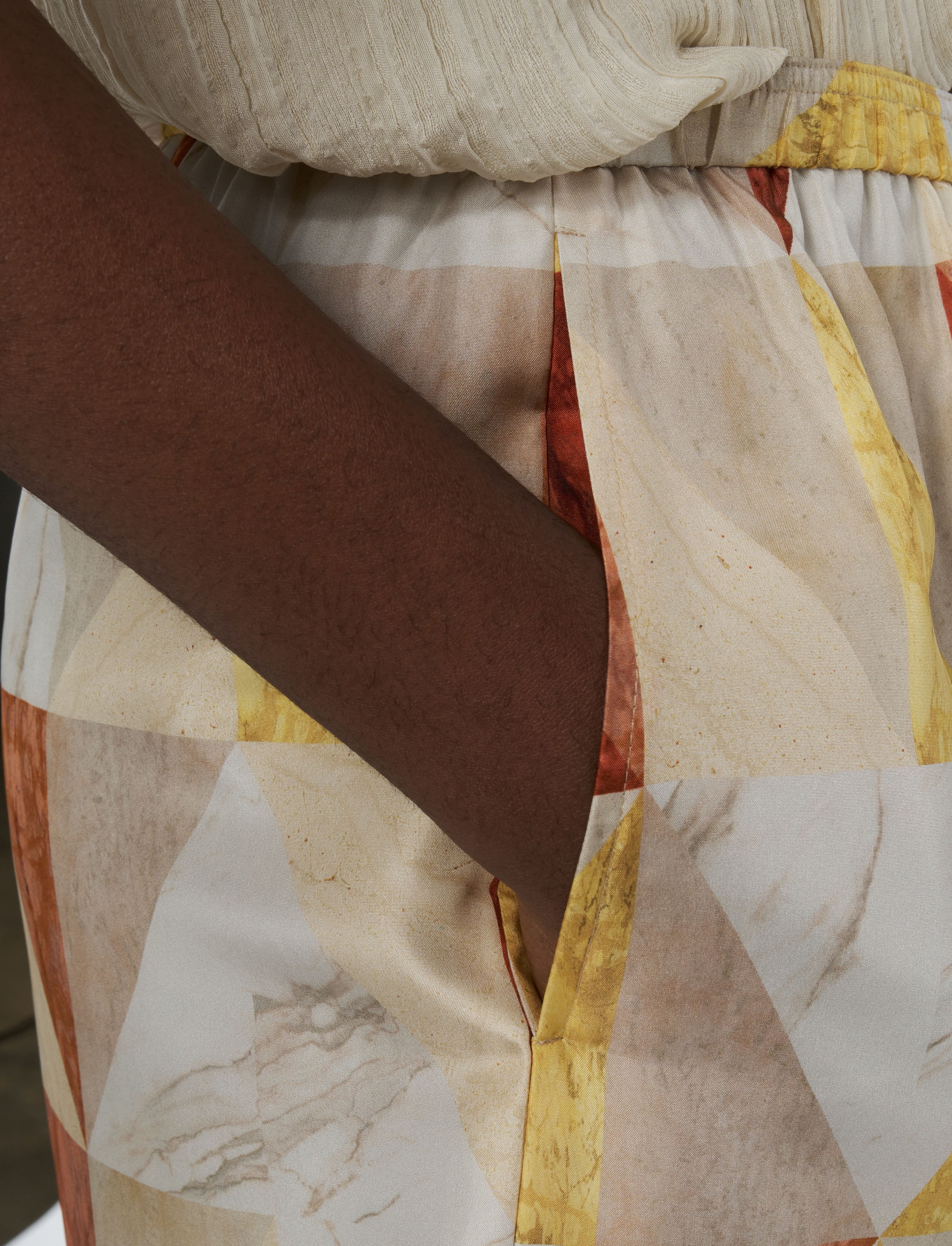 Thoresby Marble Print Silk Trousers - 5