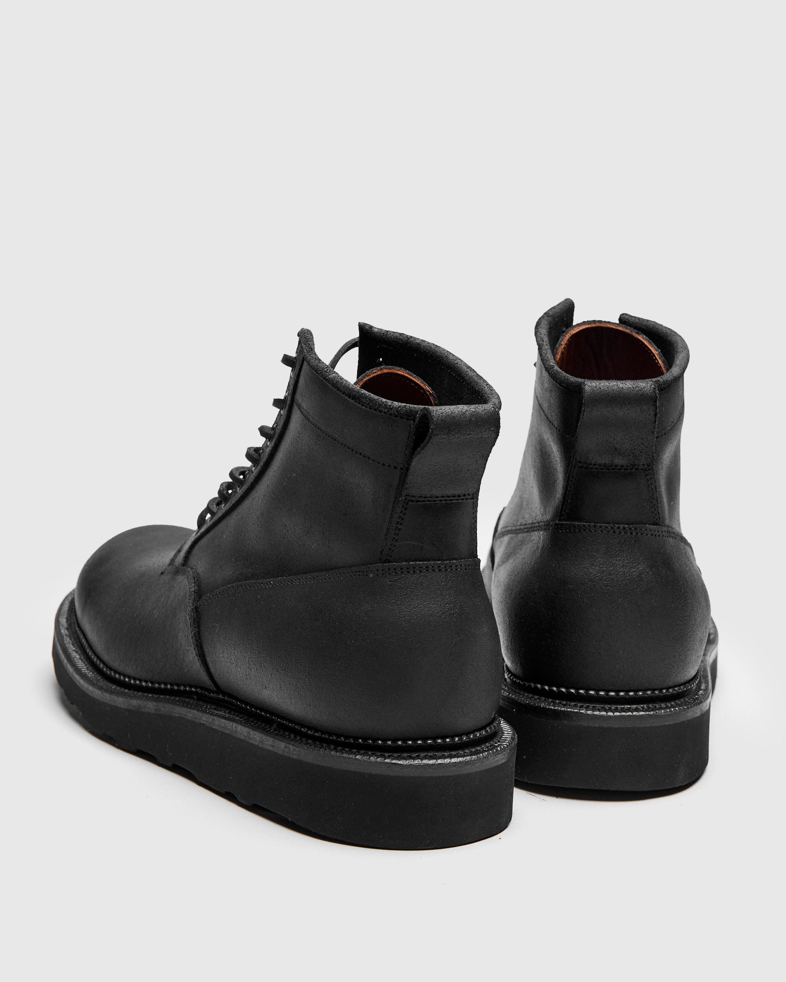 Scout Boot 1035 in Black Waxy Commander - 6