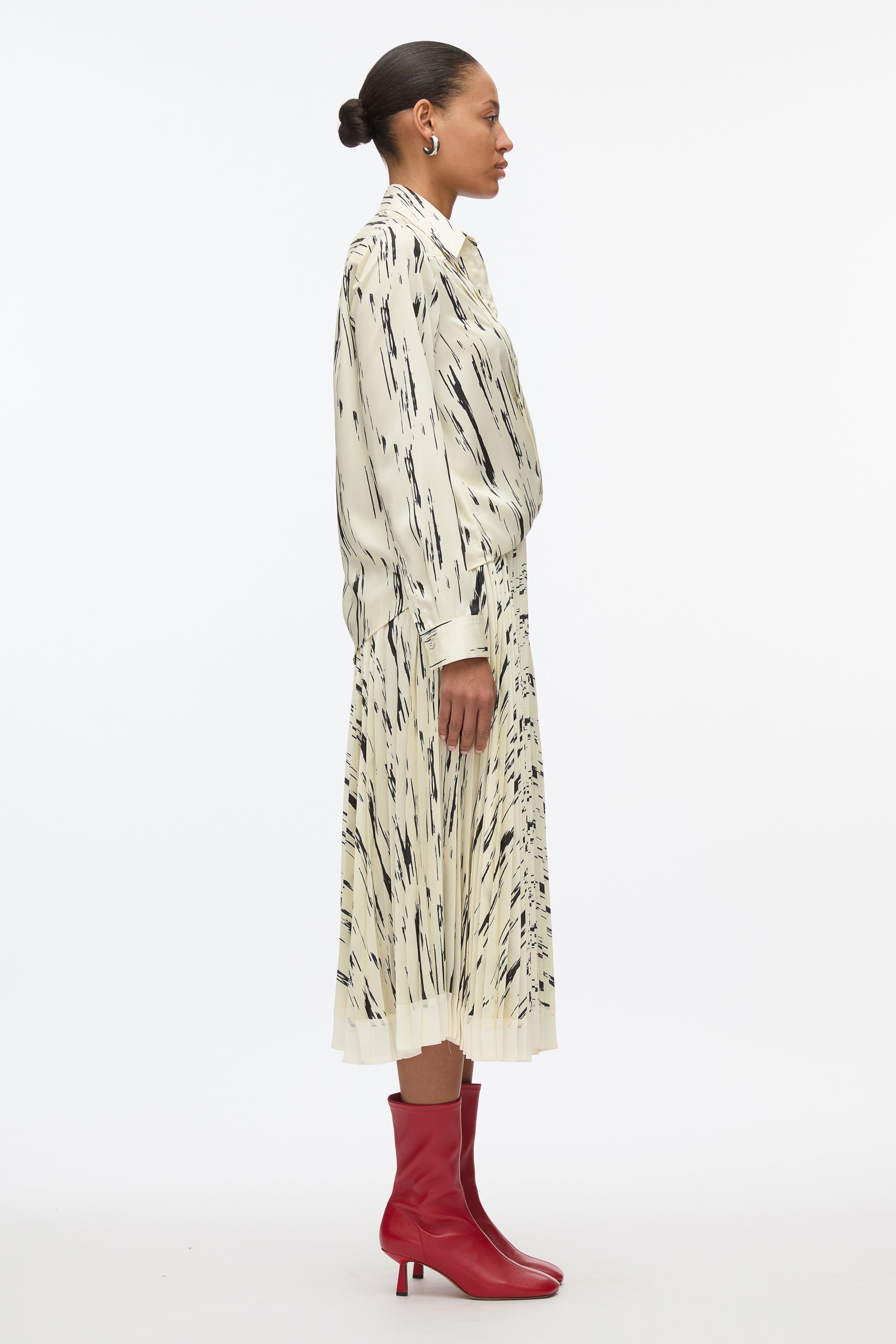 Abstract Wood Grain Crossover Draped Blouse - 3