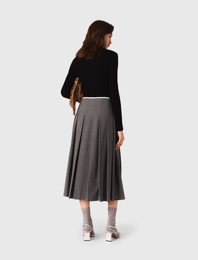 Long pleated skirt 4